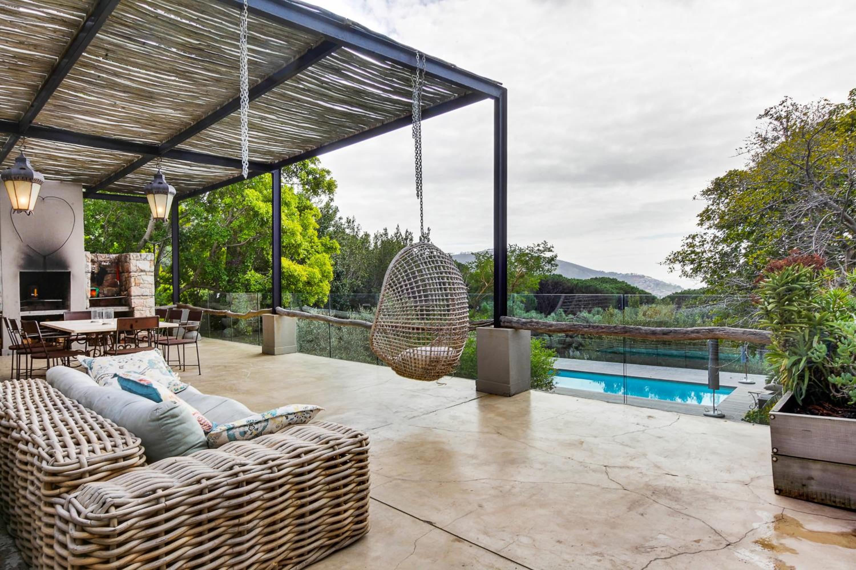 Solar-Powered Table Mountain Retreat
