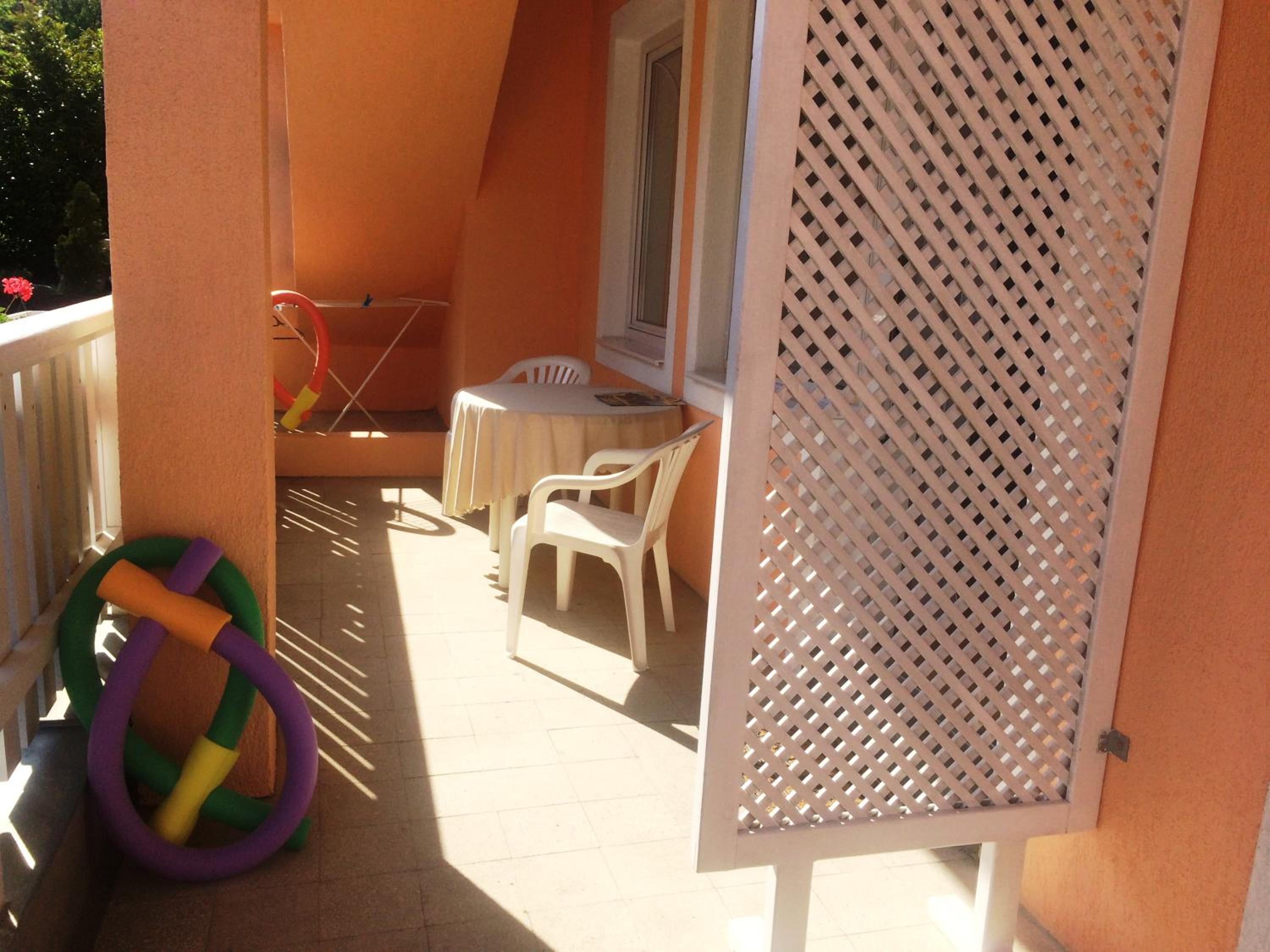 Photo 52