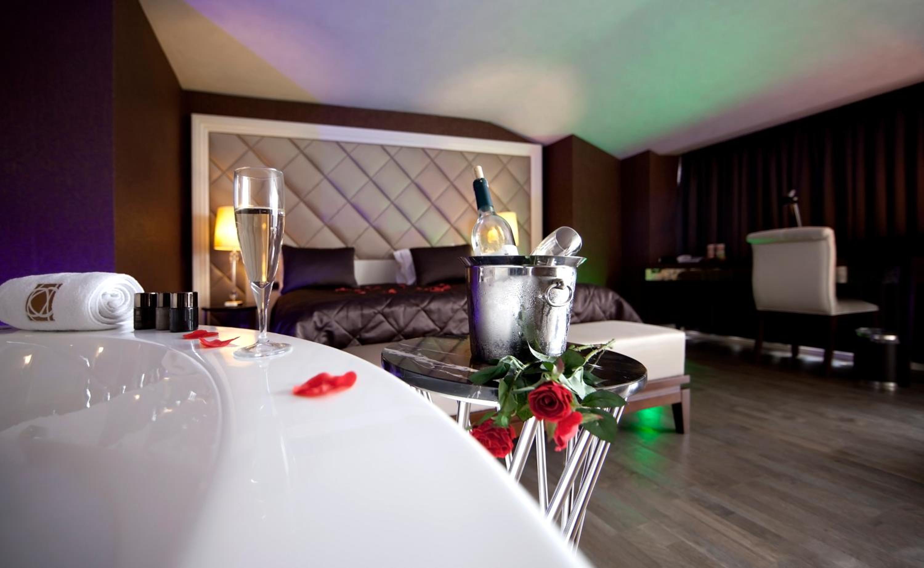 Taba Luxury Suites and Hotel - Image 10