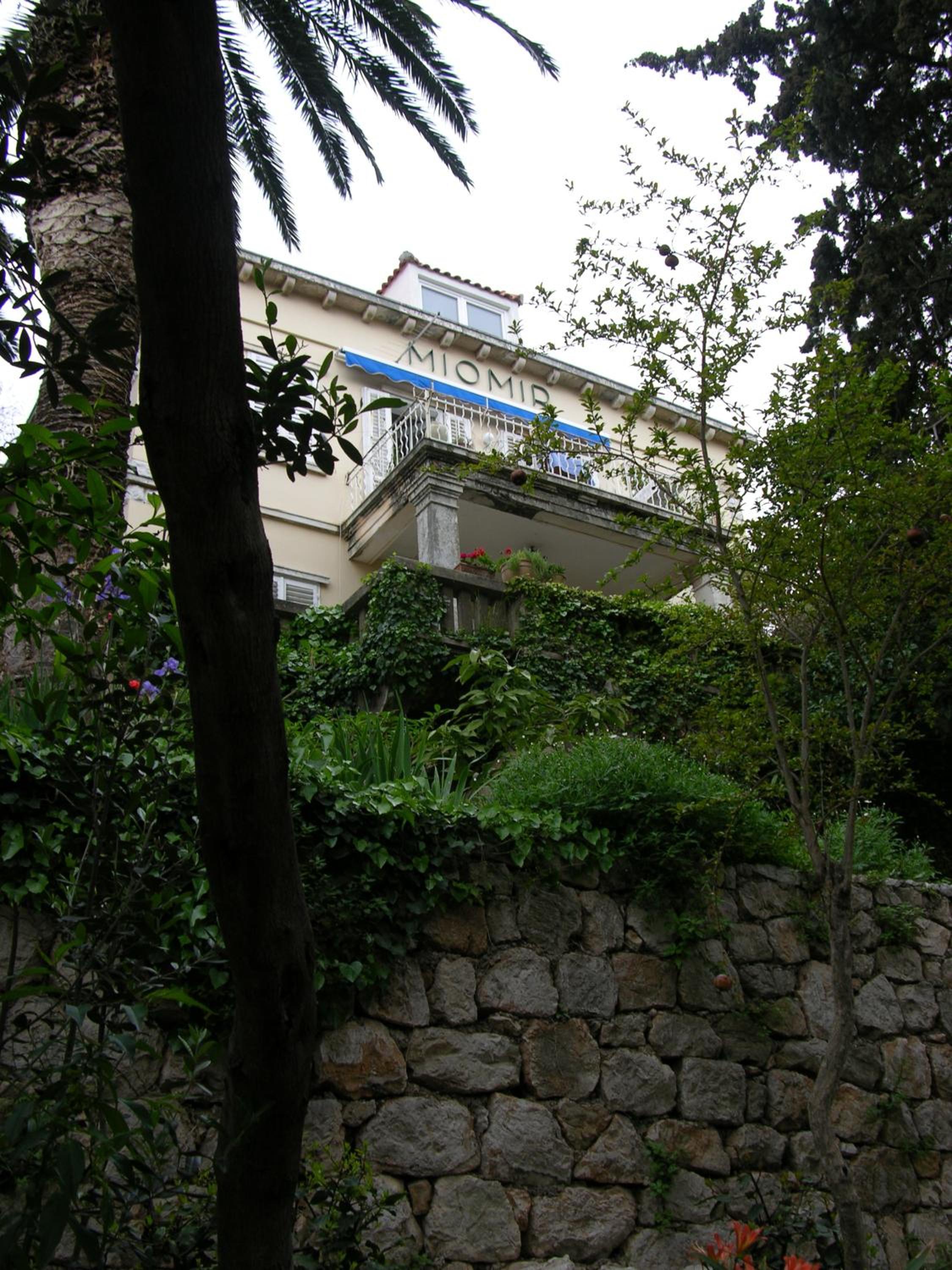 Villa Miomir