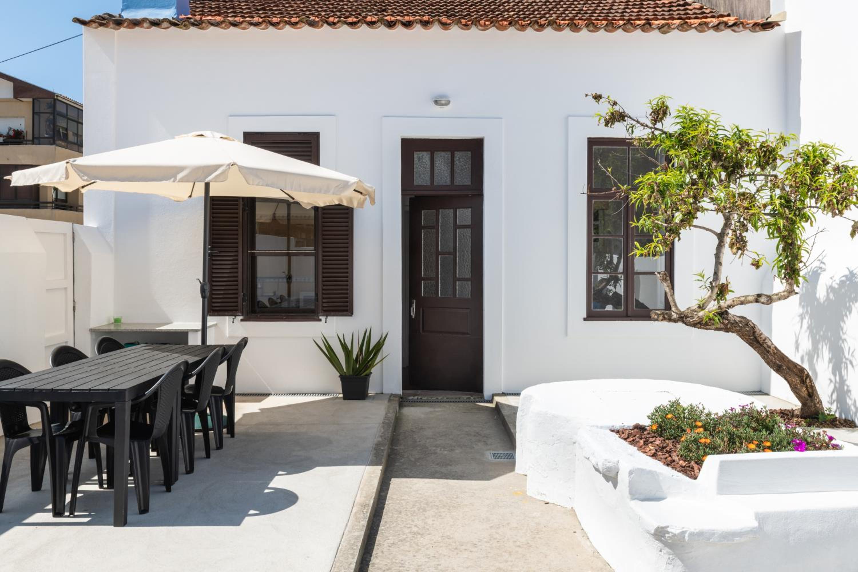 Furadouro Surf Camp (House) view 2