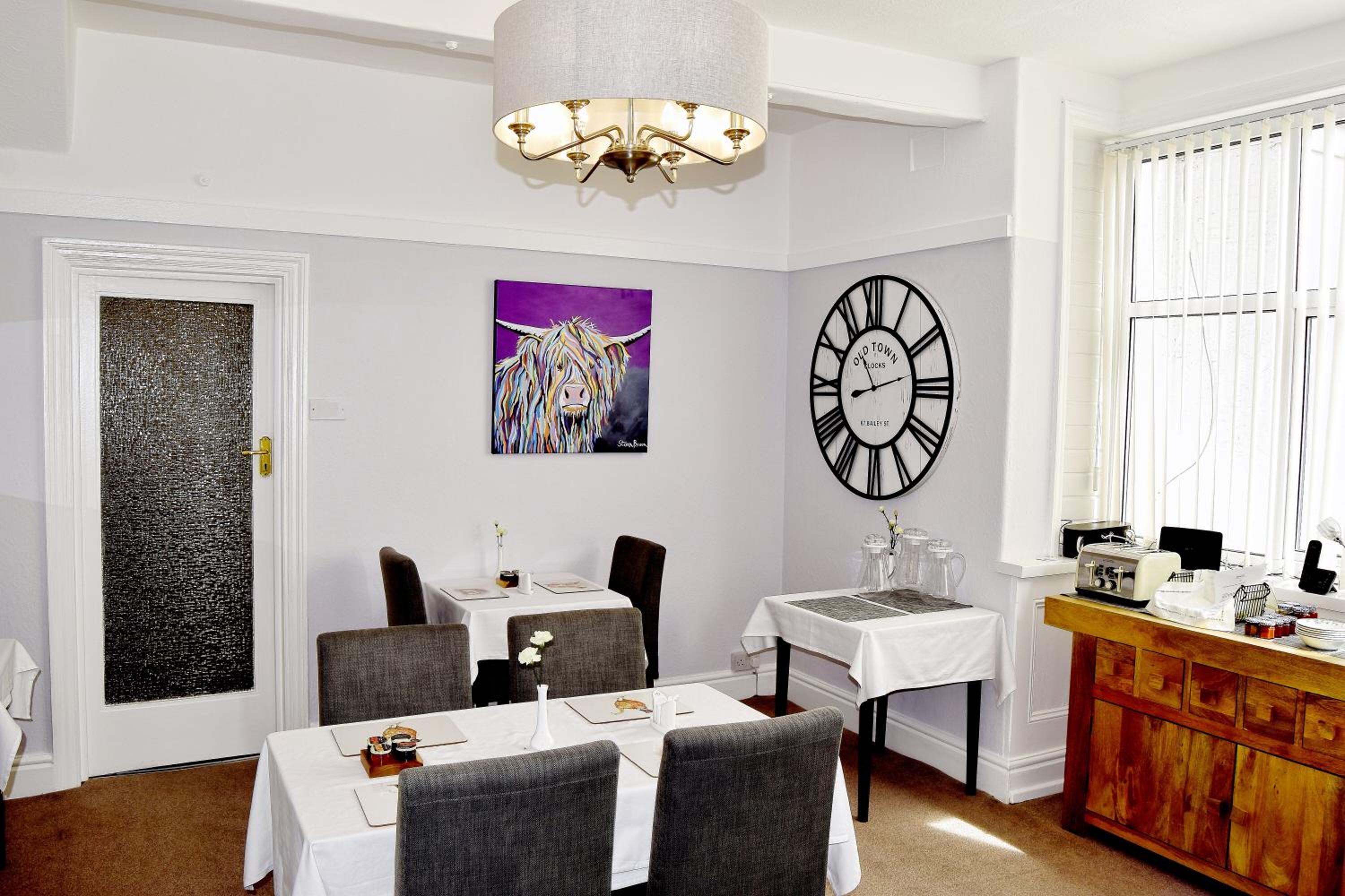Avenue Guest House