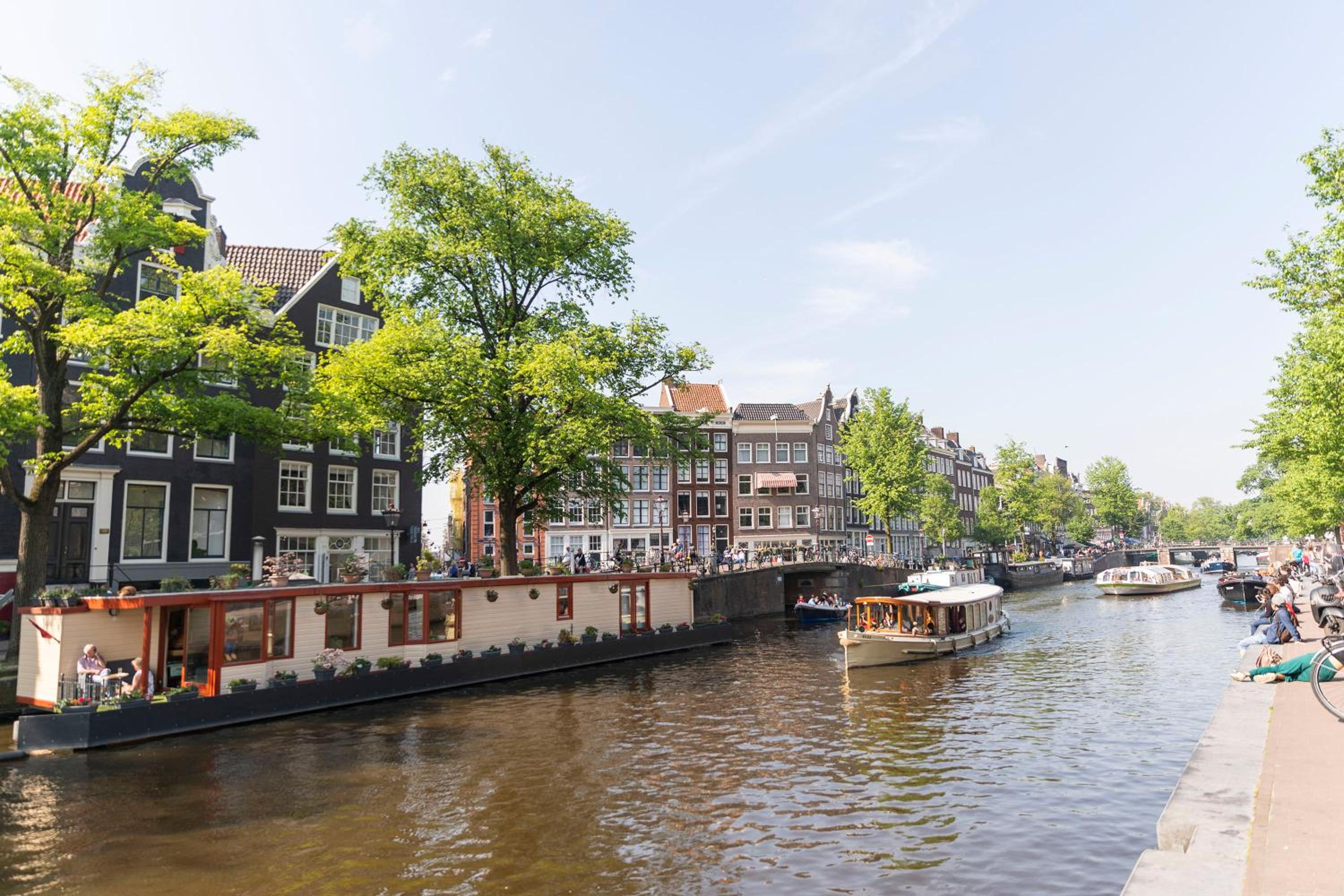 Former Rembrandt workshop two bedroom B&B