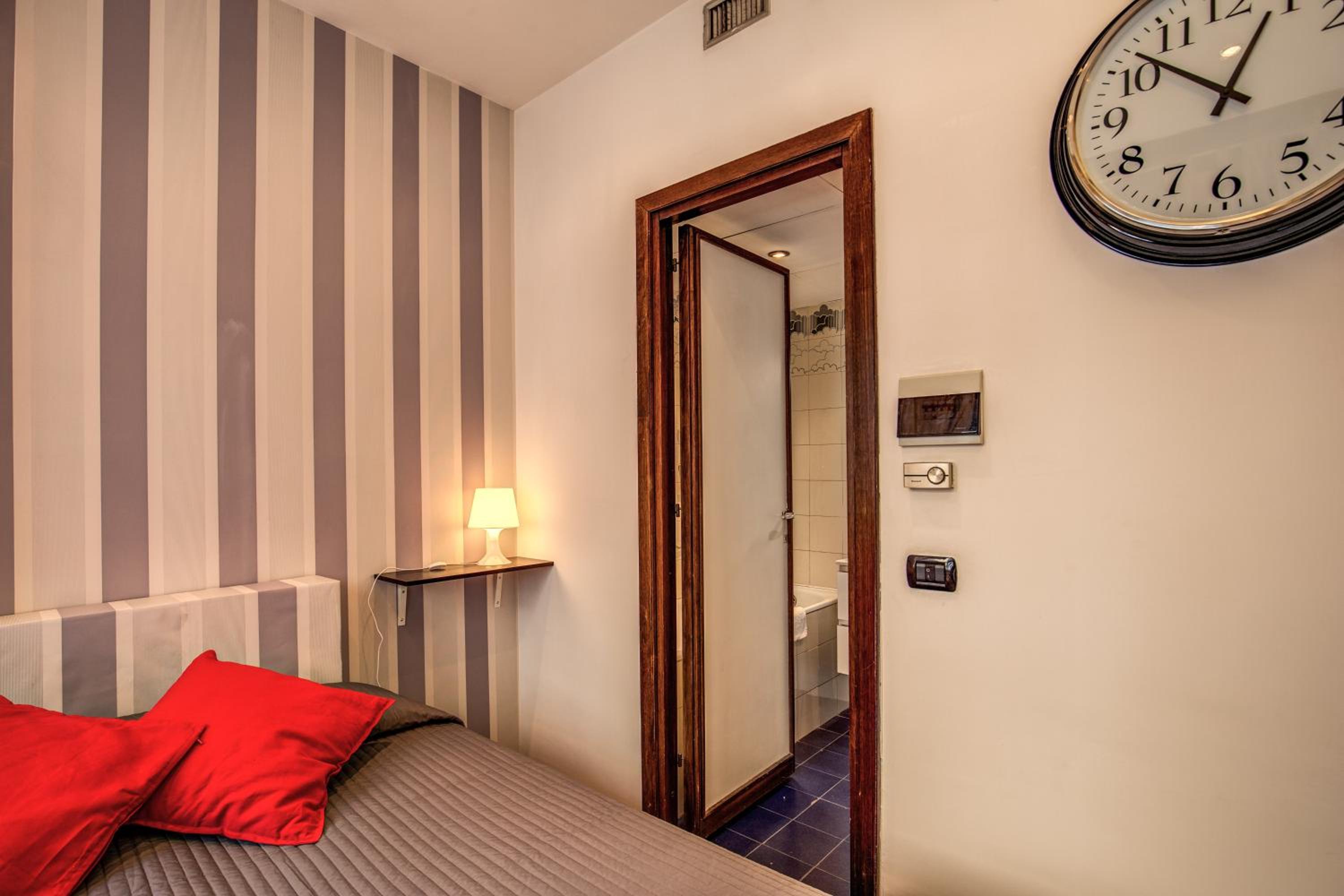 M&L Apartments - Ardesia Colosseo