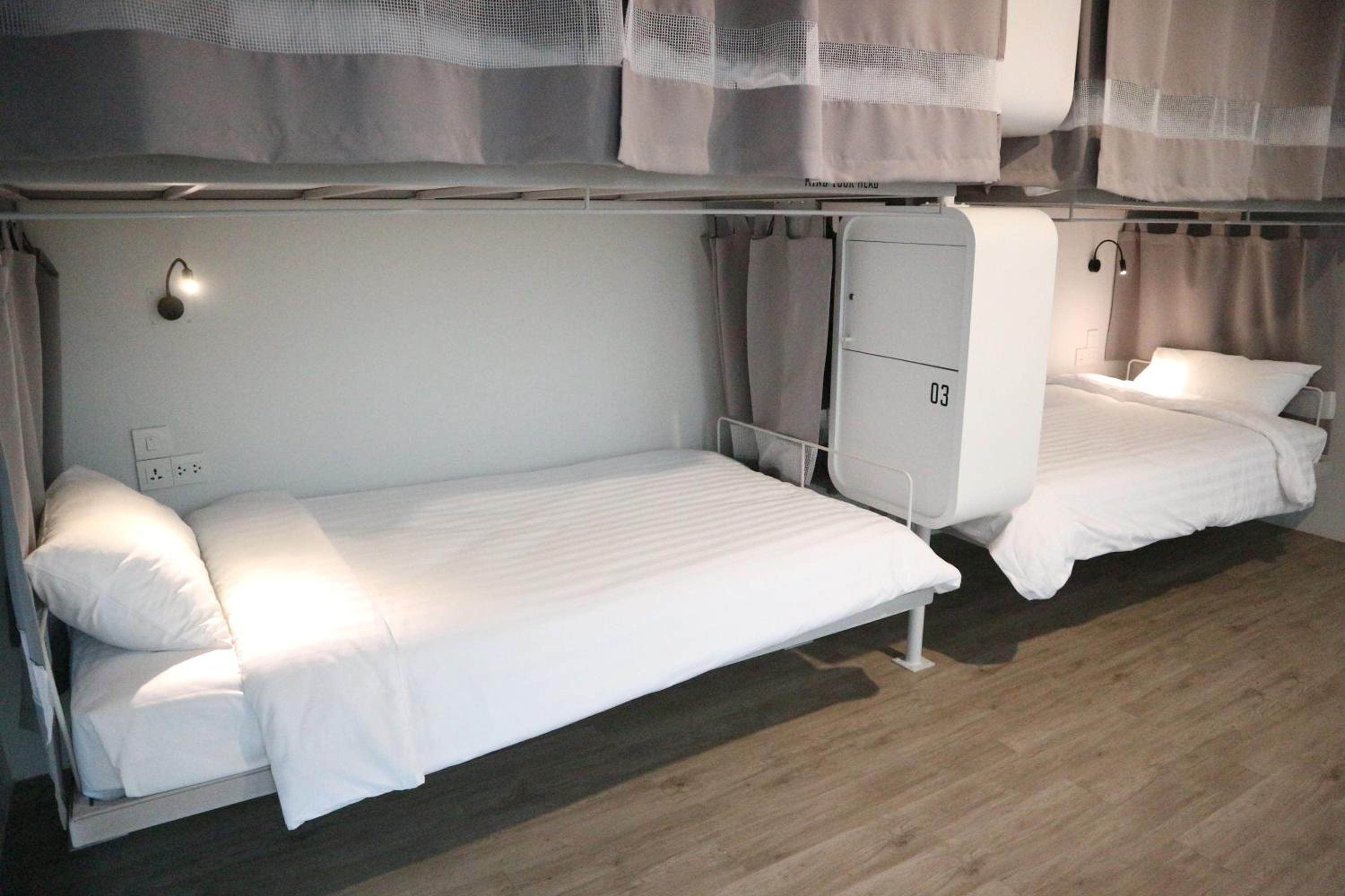 Bedspread Hostel
