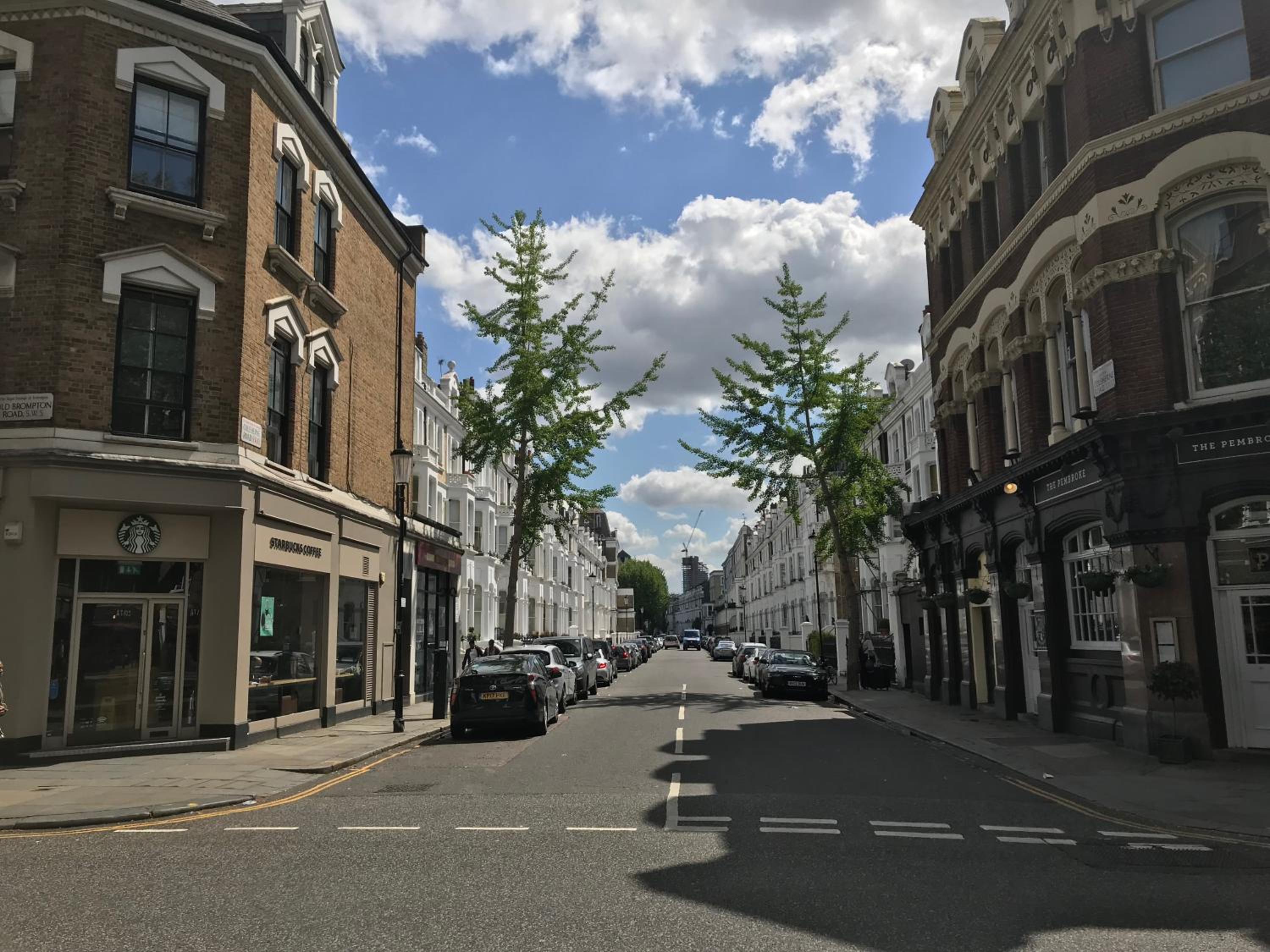 Comfortable Aircon Apartment Earls Court