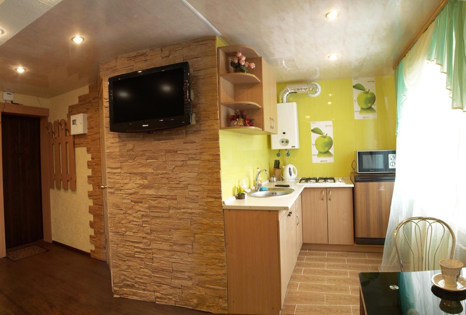 Квартира на проспекте Александра Поля с ромашками (Apartment on the Oleksandra Polia avenue with chamomiles) view 4