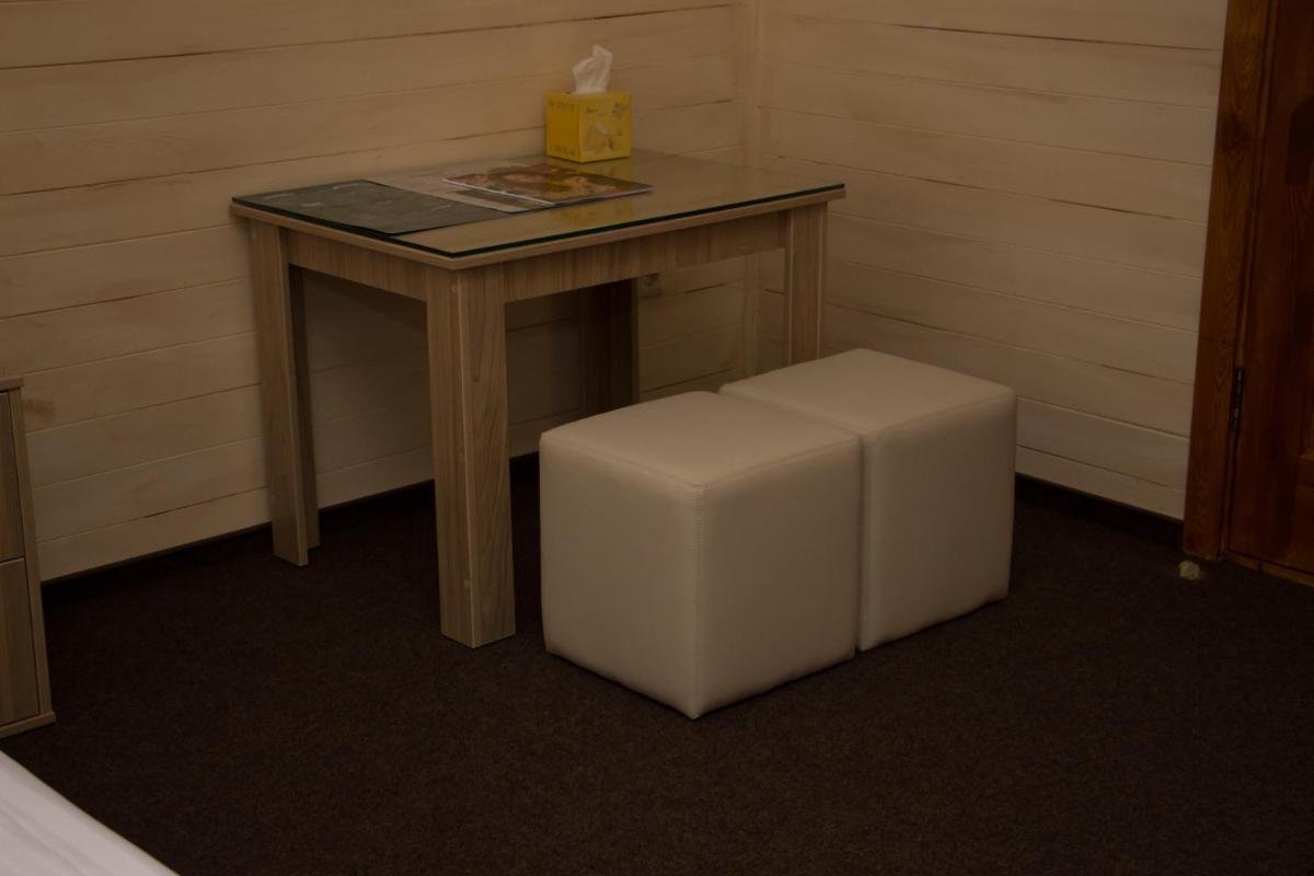 Photo 8
