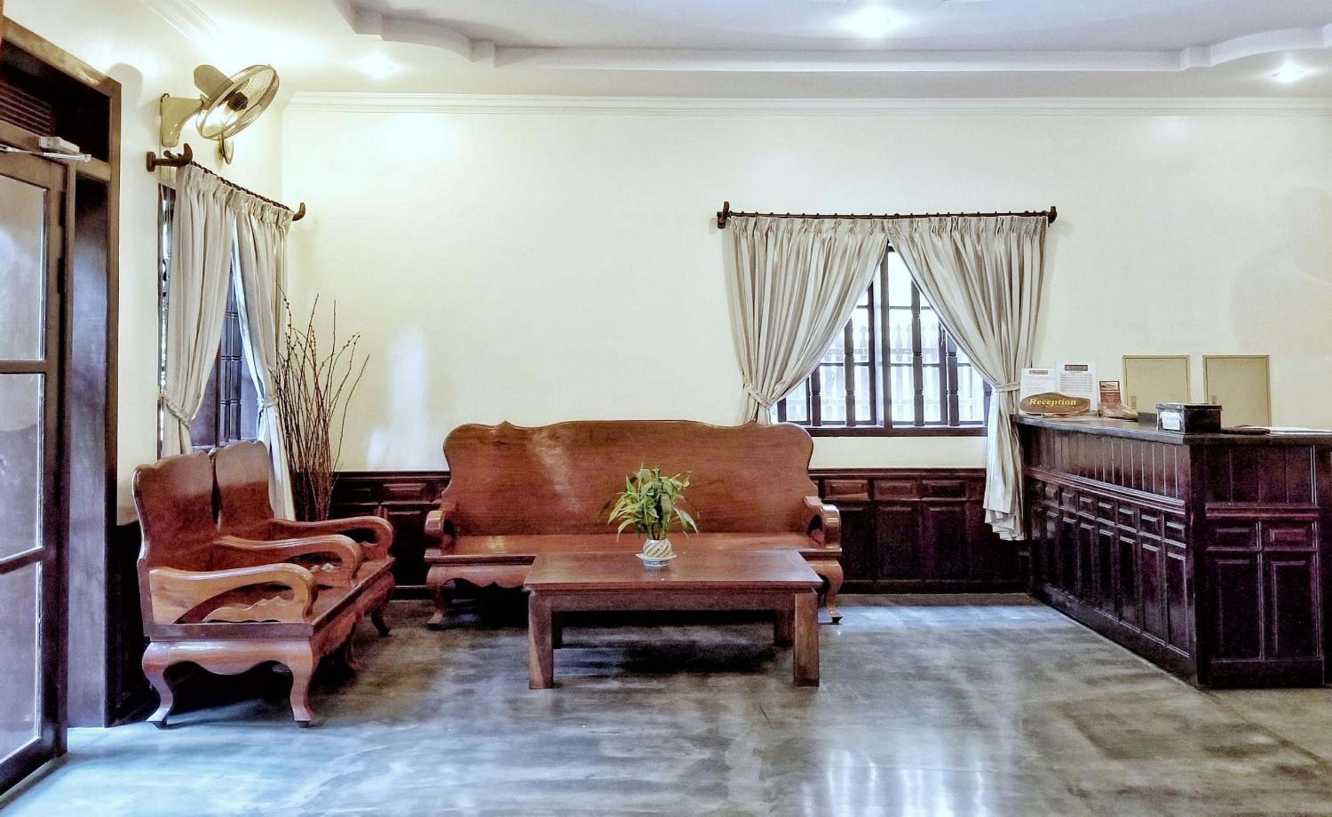 Uncle Sam Villa