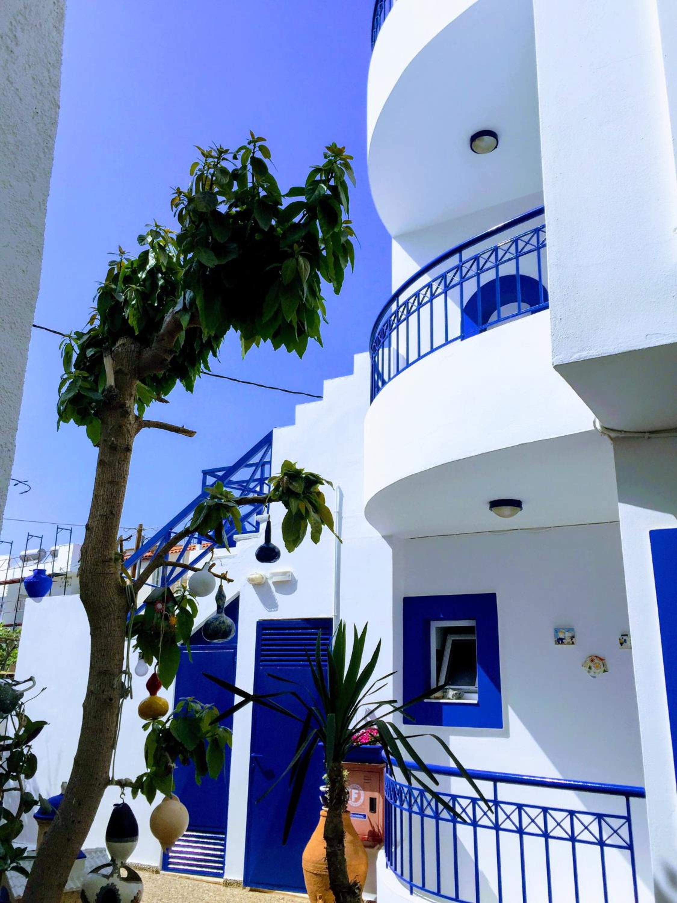 Psaras Apartments