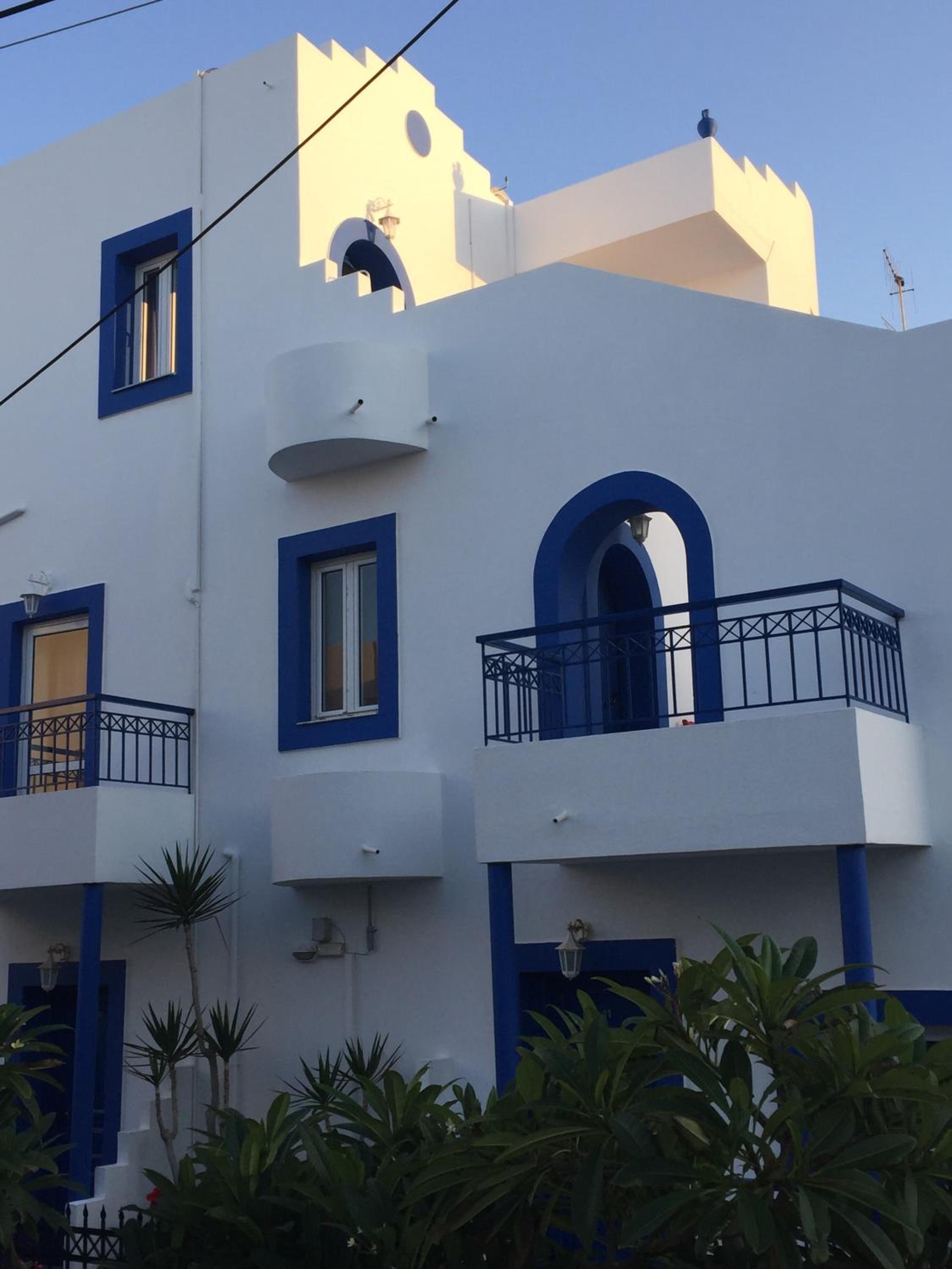Psaras Apartments