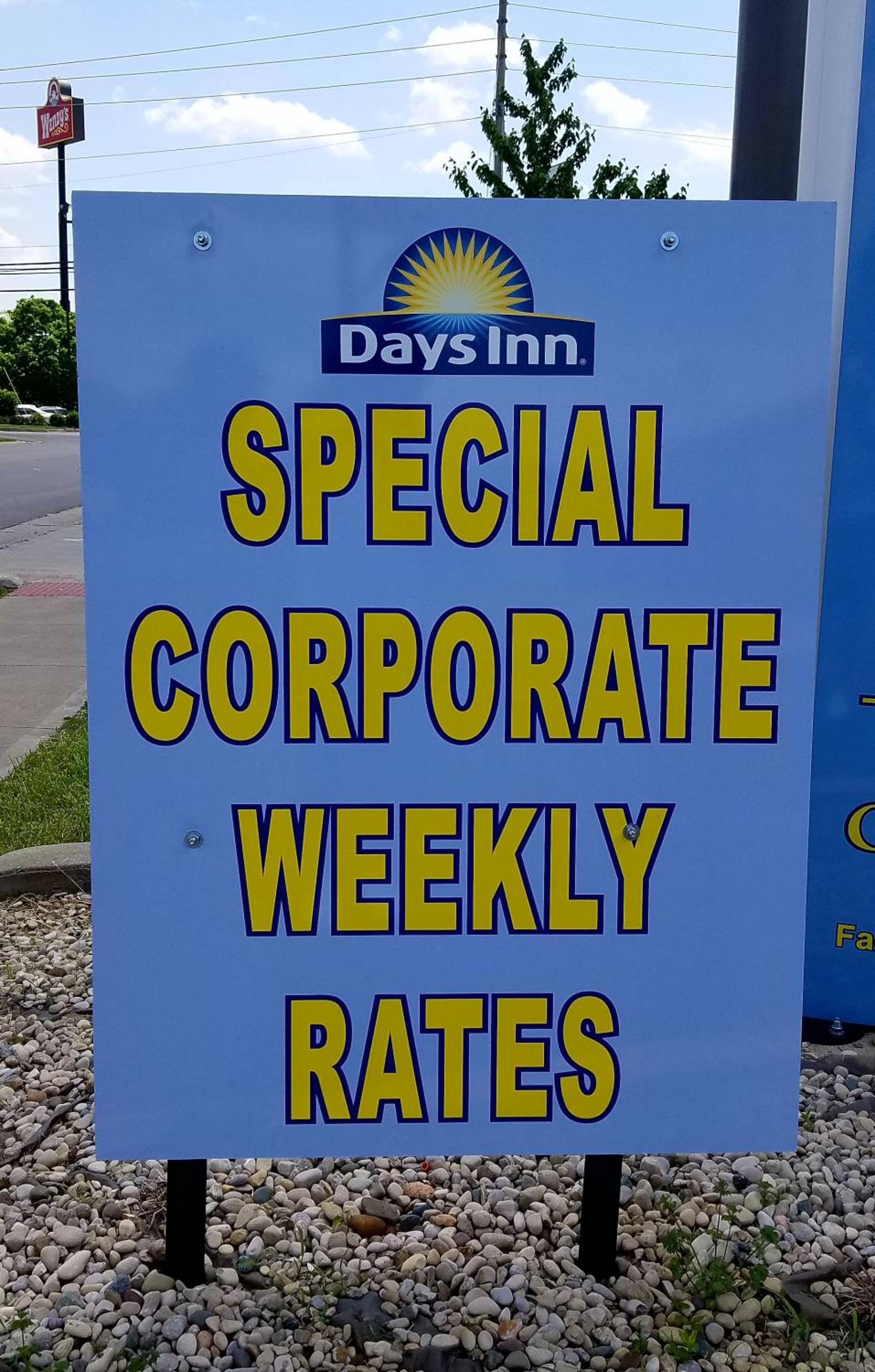 Richmond Vacations - Days Inn by Wyndham Richmond - Property Image 6