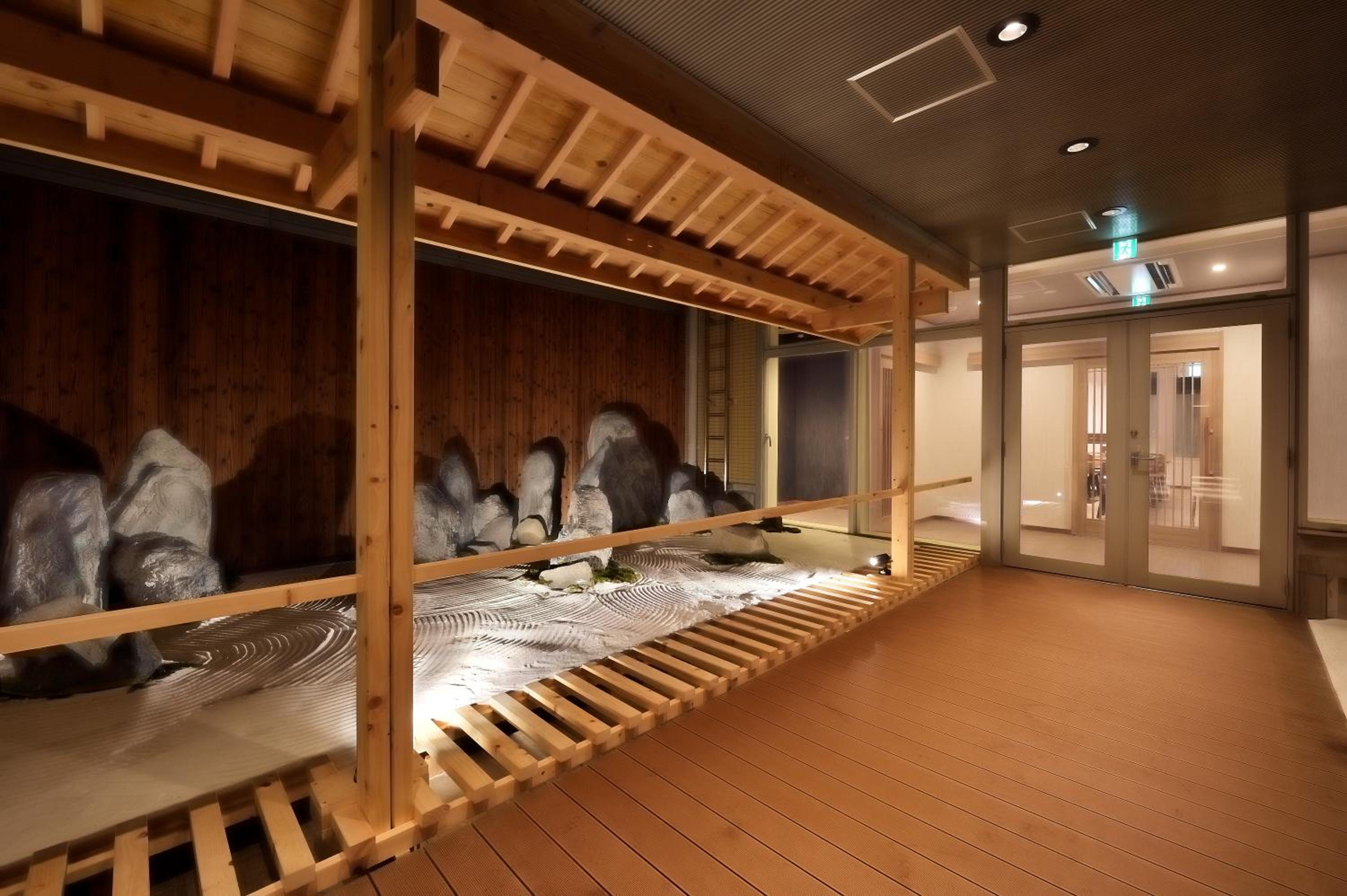 Cabin & Capsule Hotel J-SHIP Osaka Namba