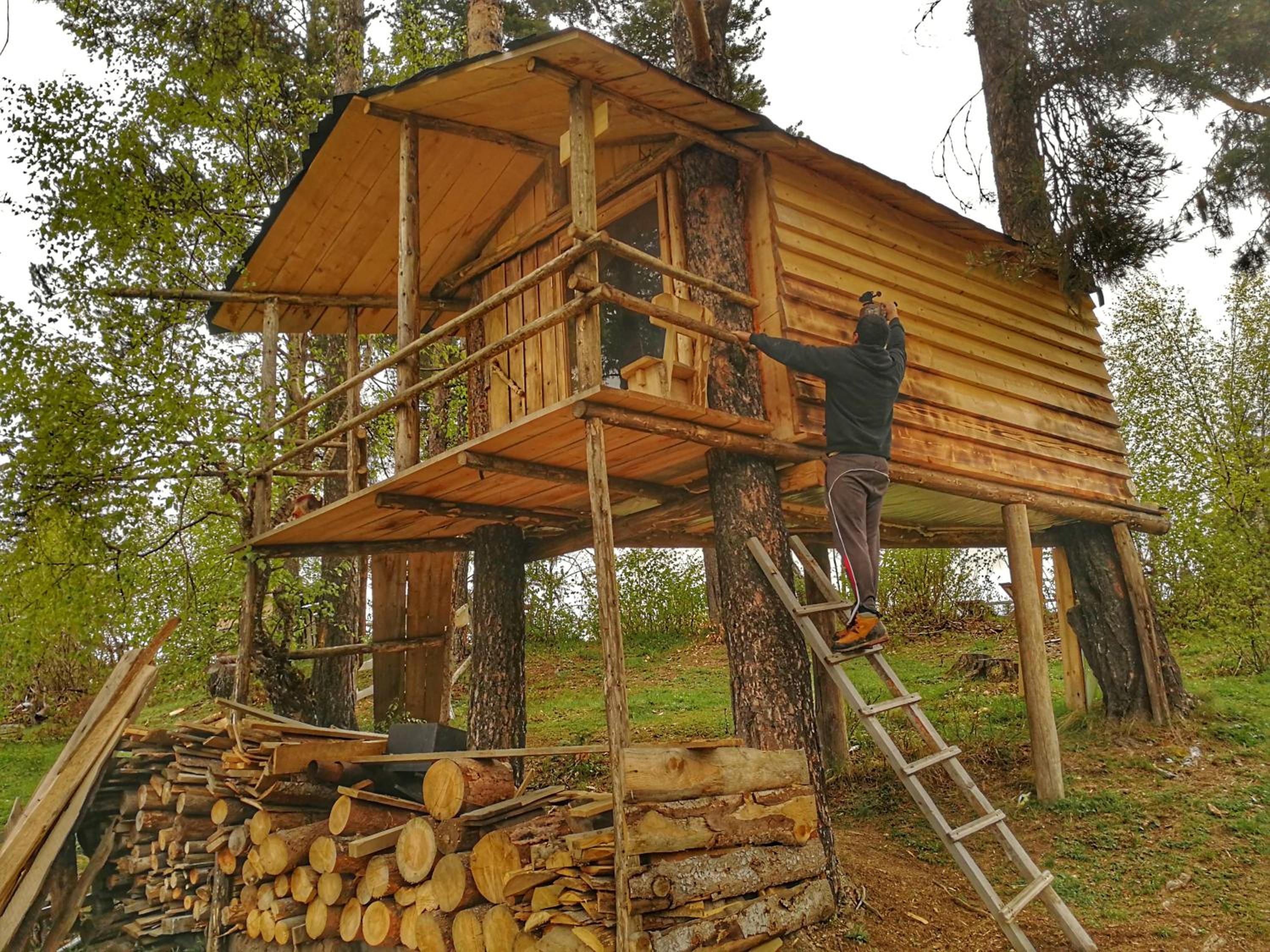 Heshkili huts and cabins Svaneti