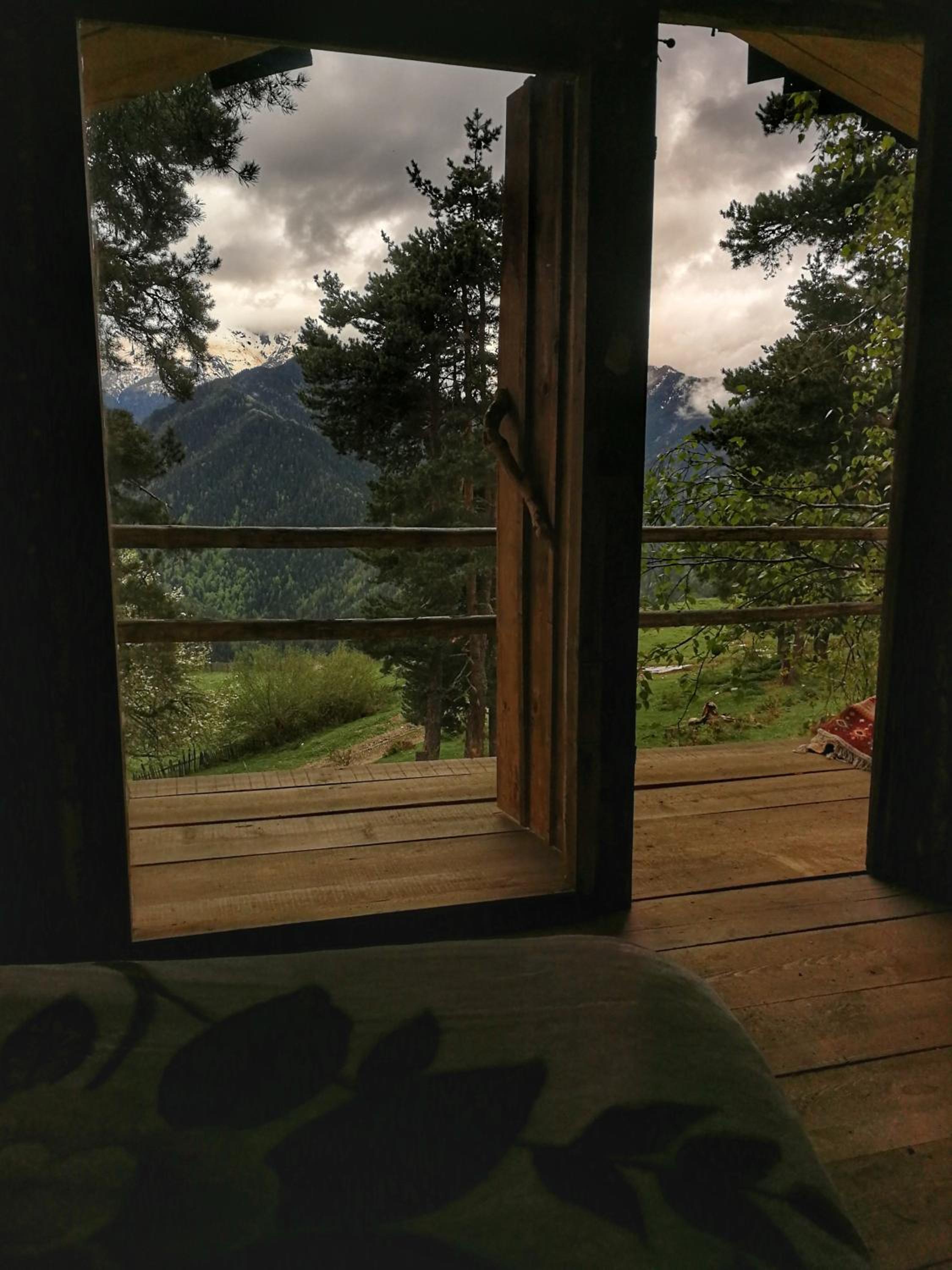 Heshkili huts and cabins Svaneti