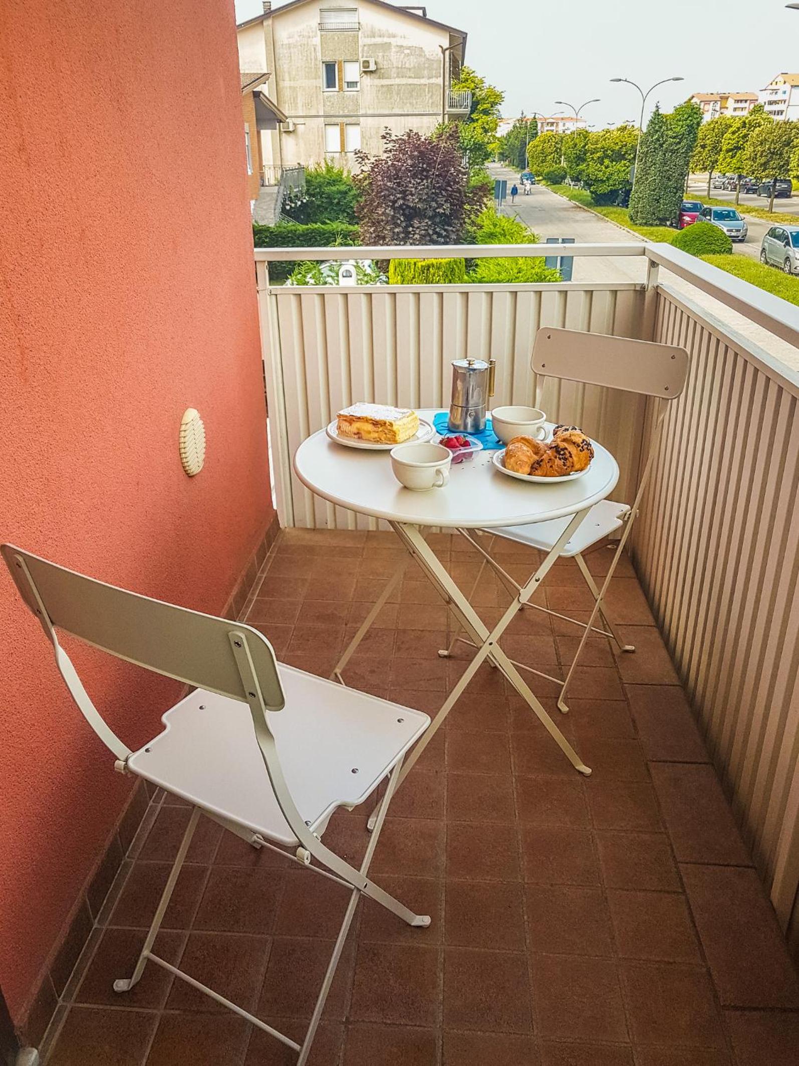 Appartamento a pochi passi dal mare view 2