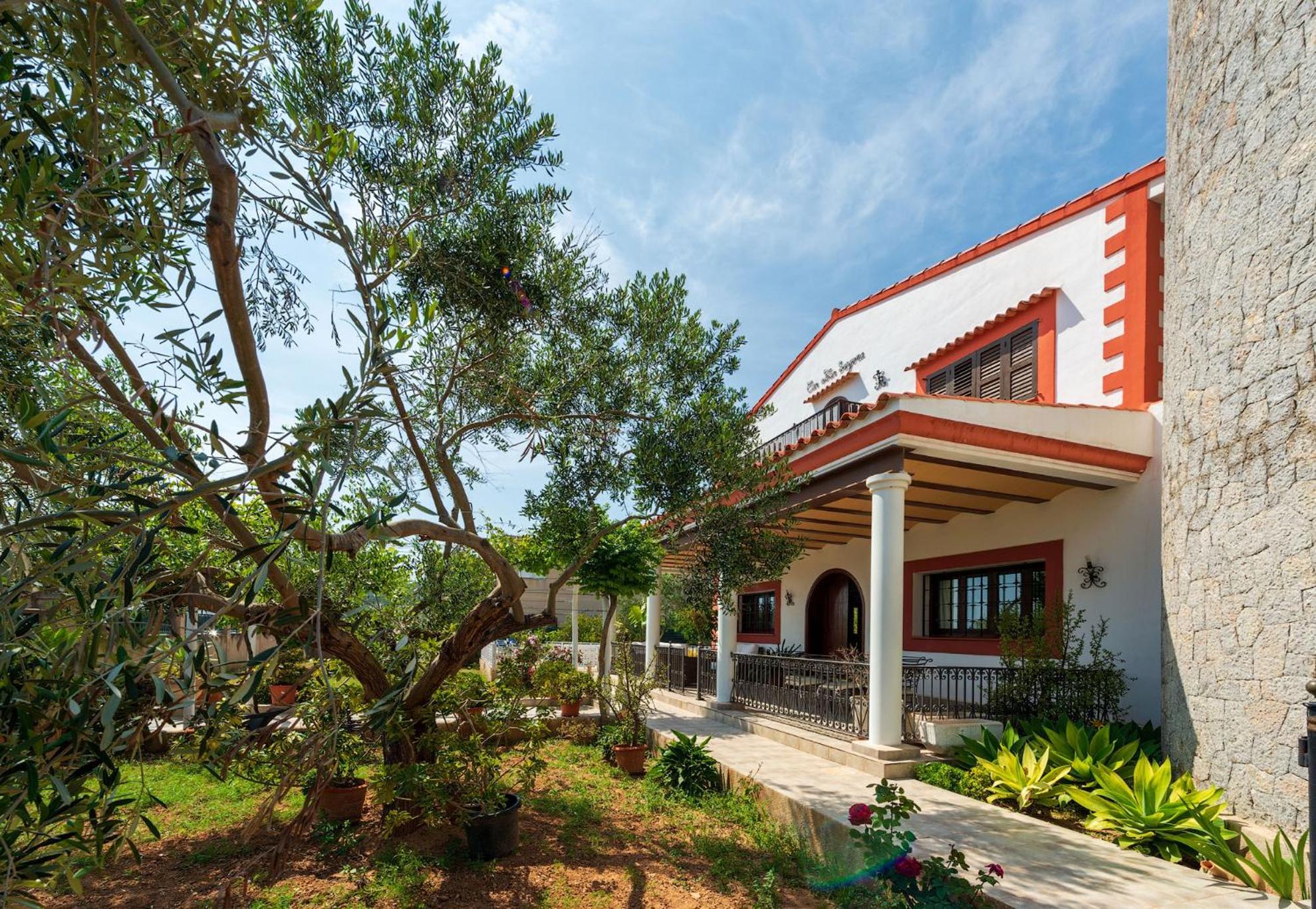 Villa Tortugas, 5 min ibiza City view 3