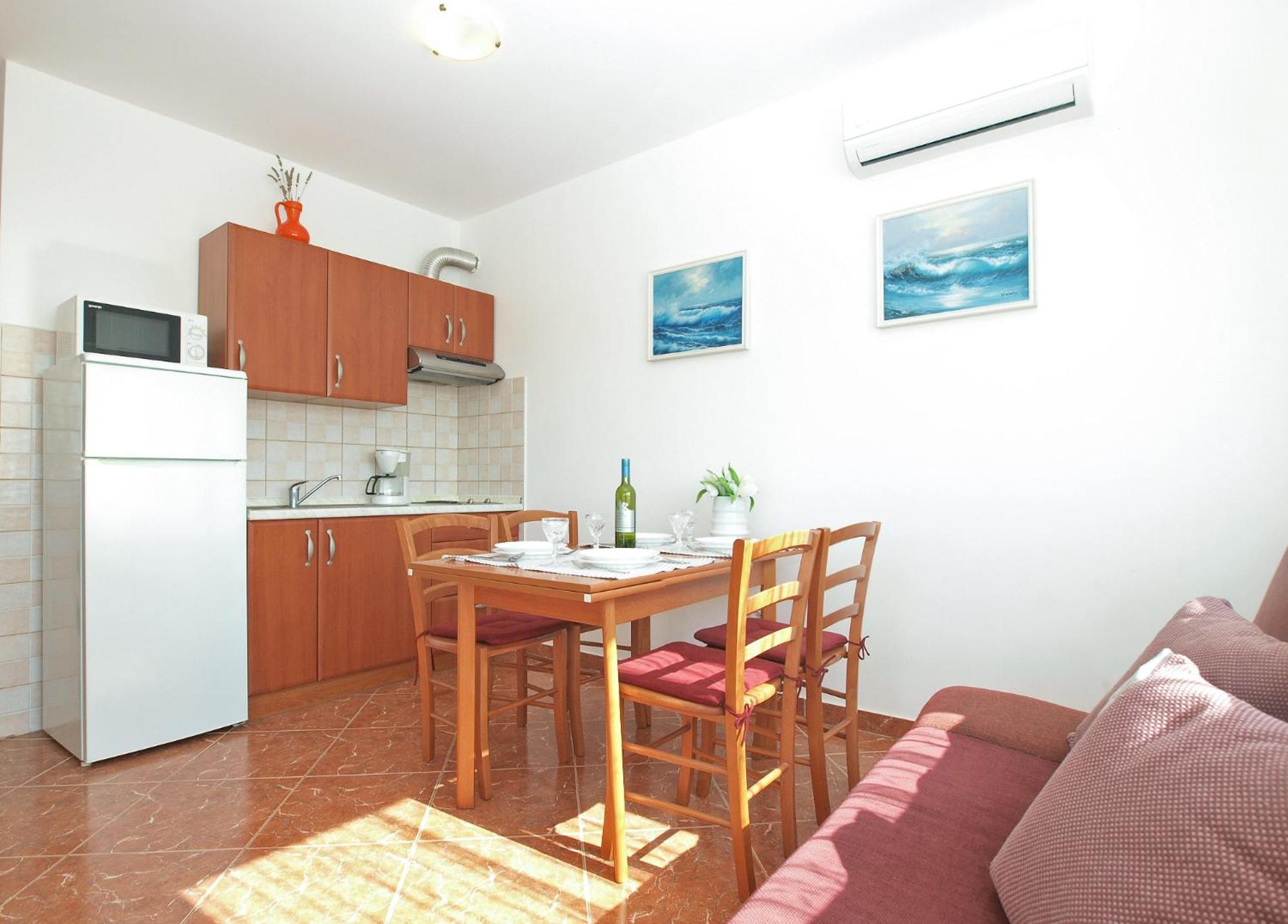 Apartment Marija 1641 view 4