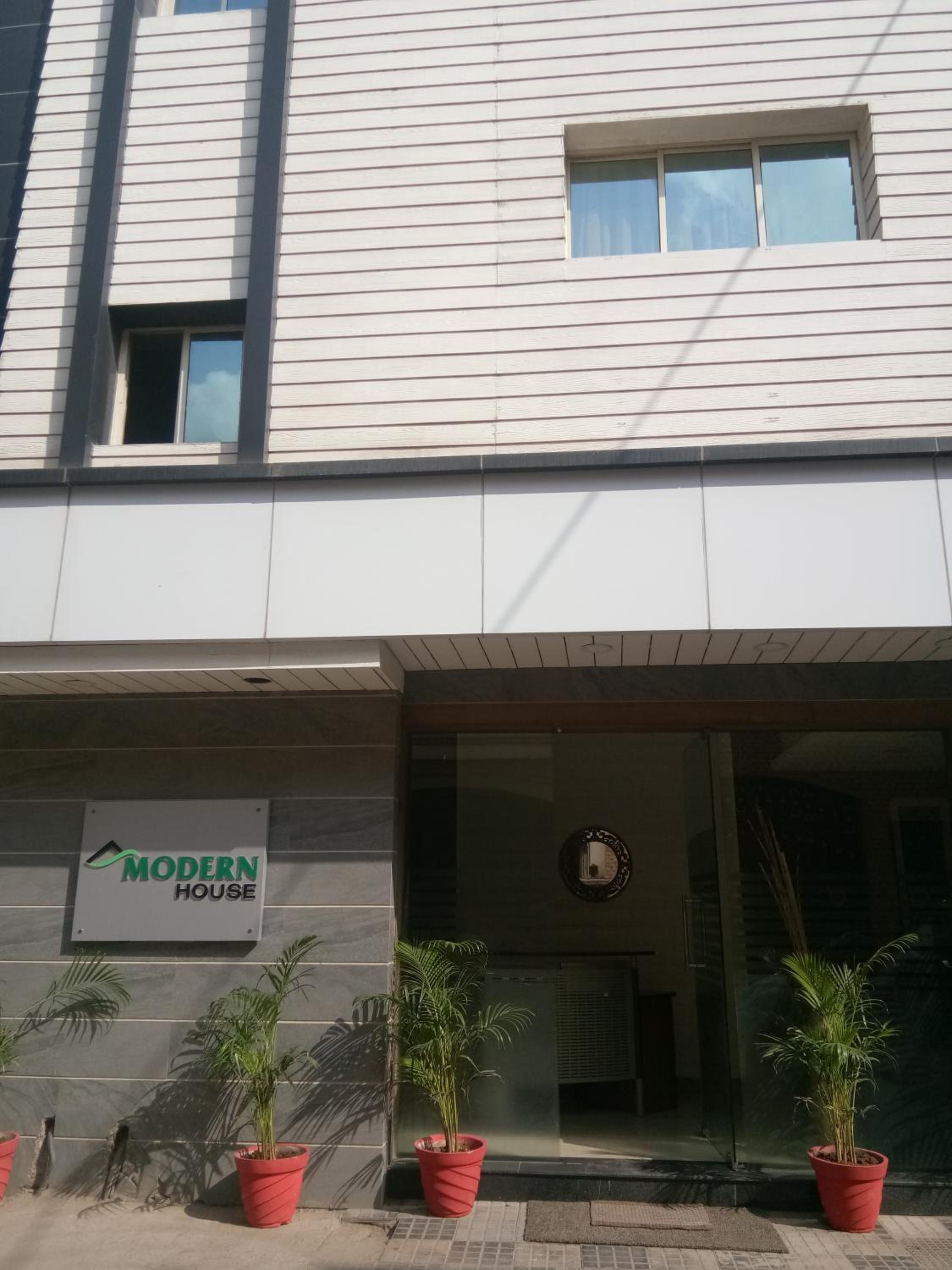 Modern House view 2