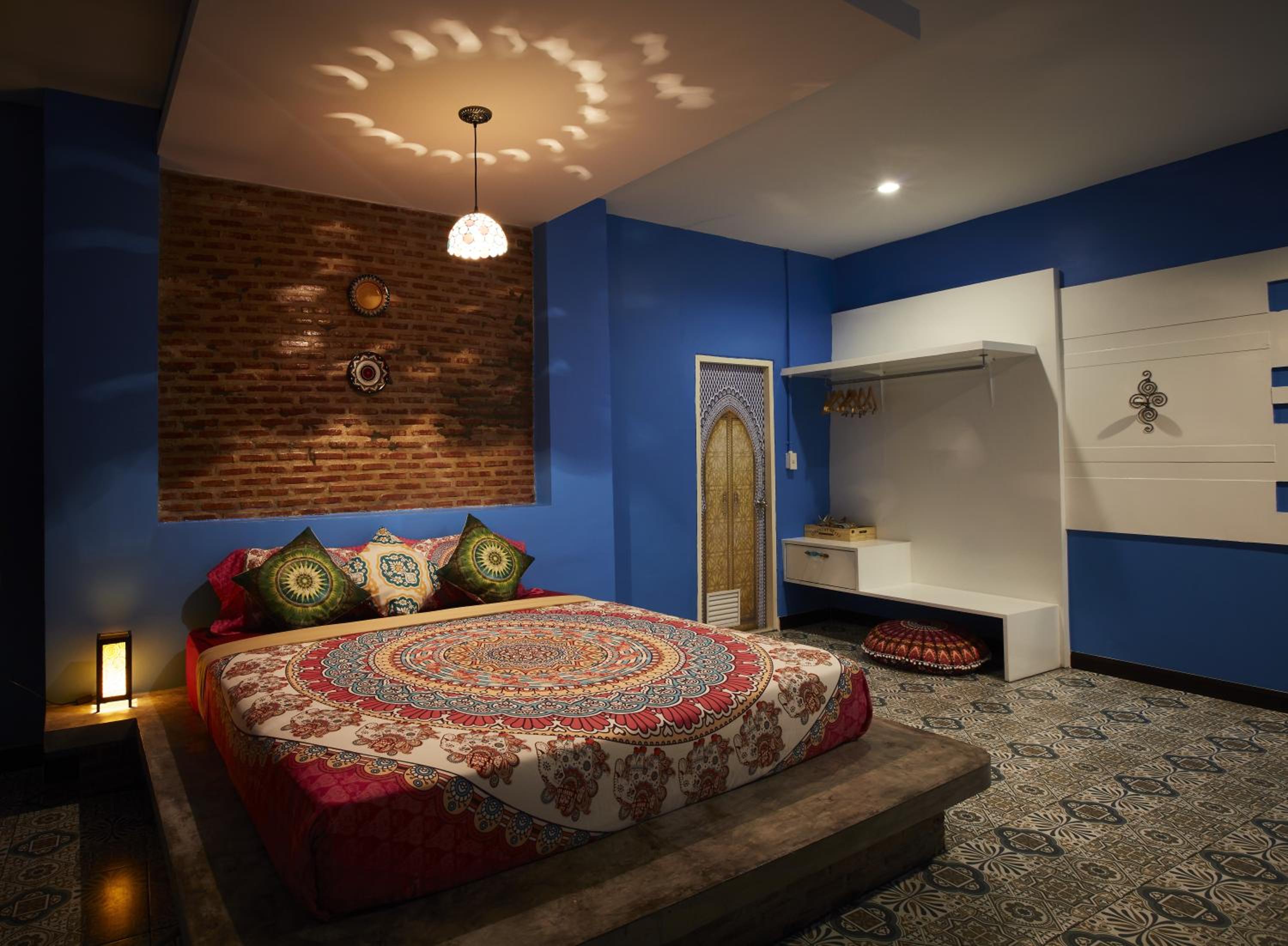 hotel room