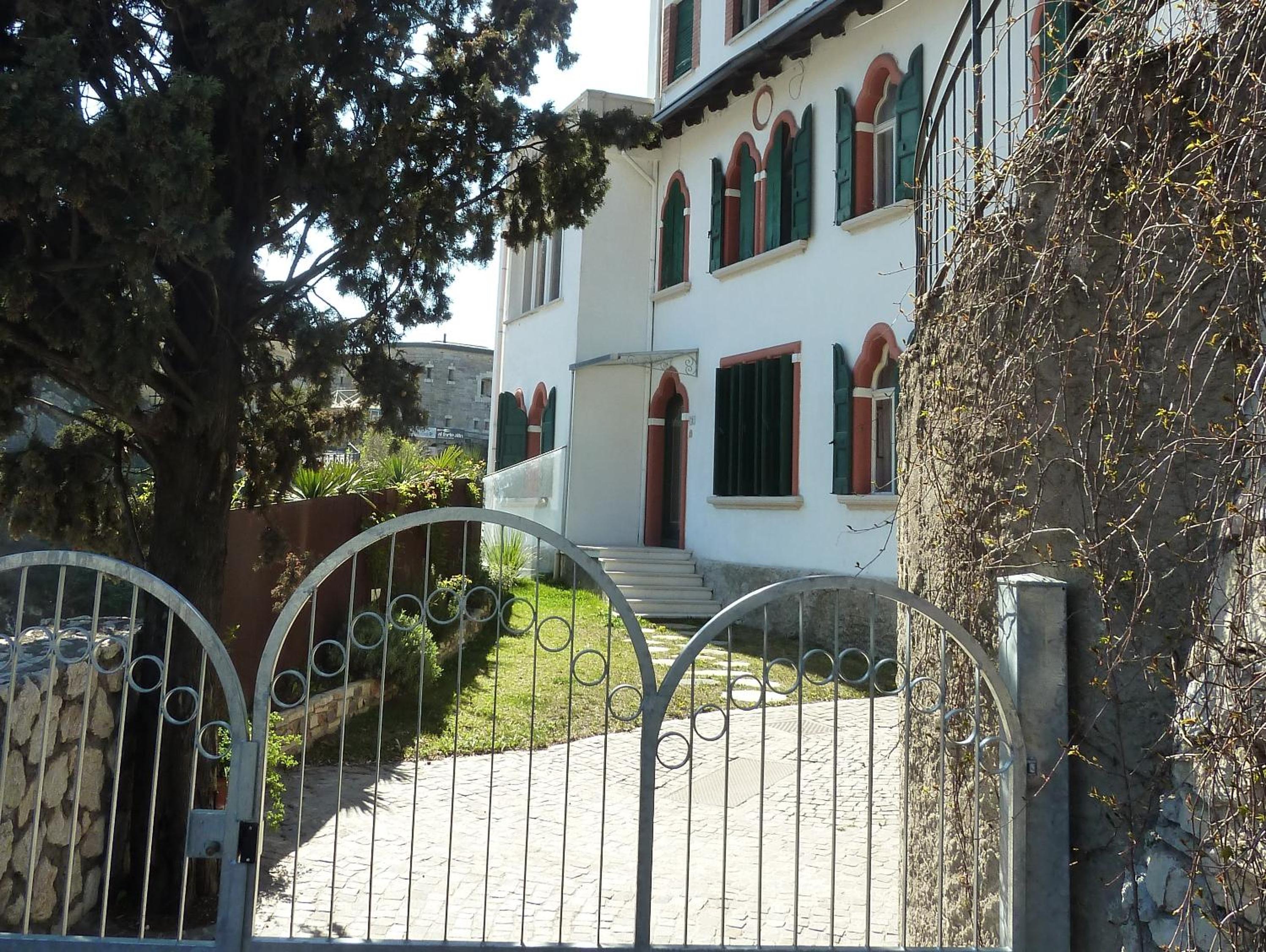 Garden Belvedere B&B