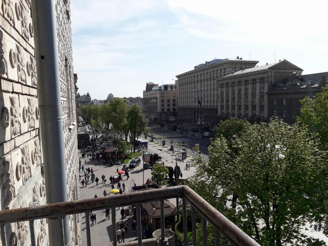 VIP apartment. Kreshatik, Maidan Nezavisimosti.