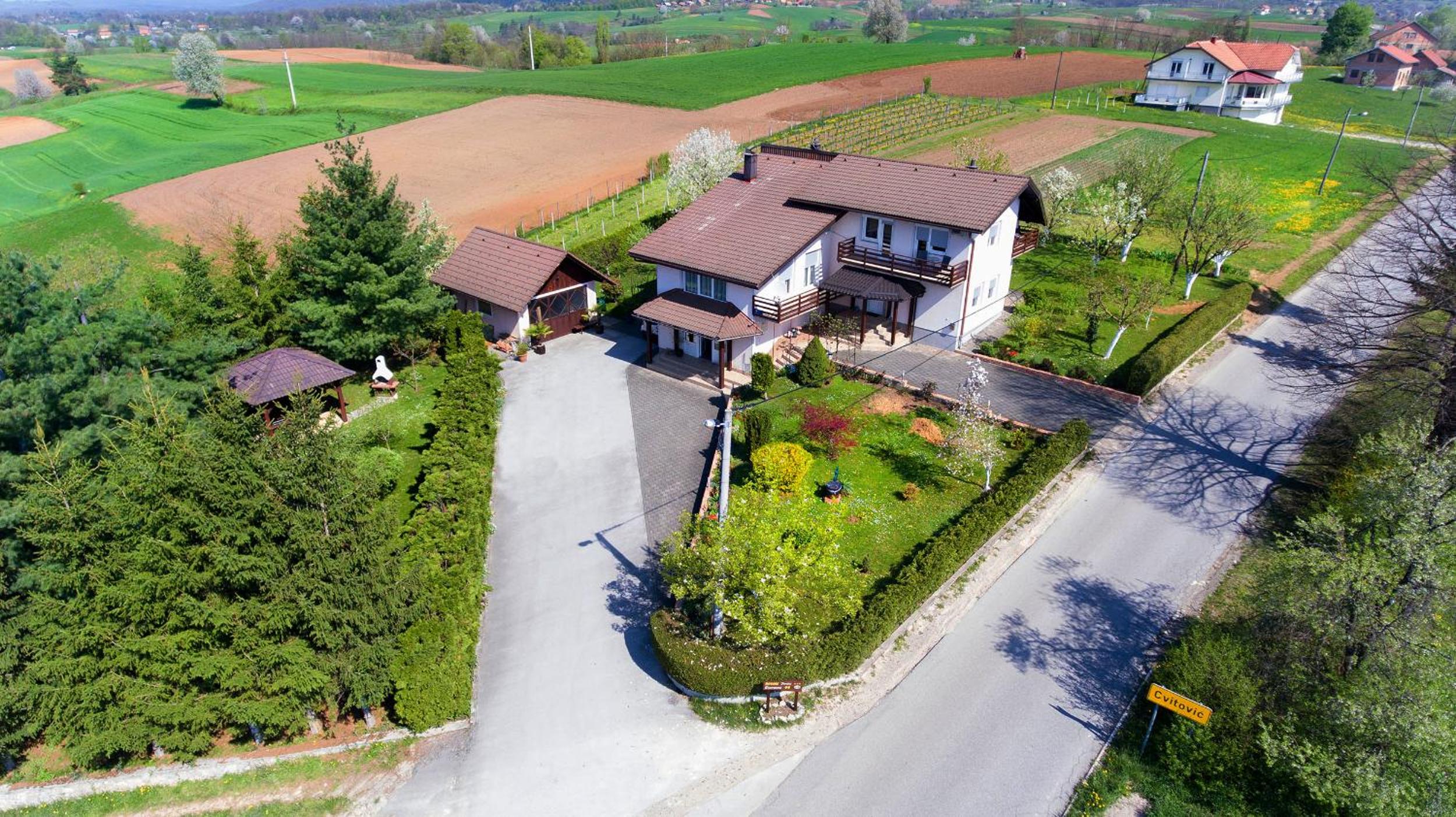 Guesthouse Obitelj Paulic view 3