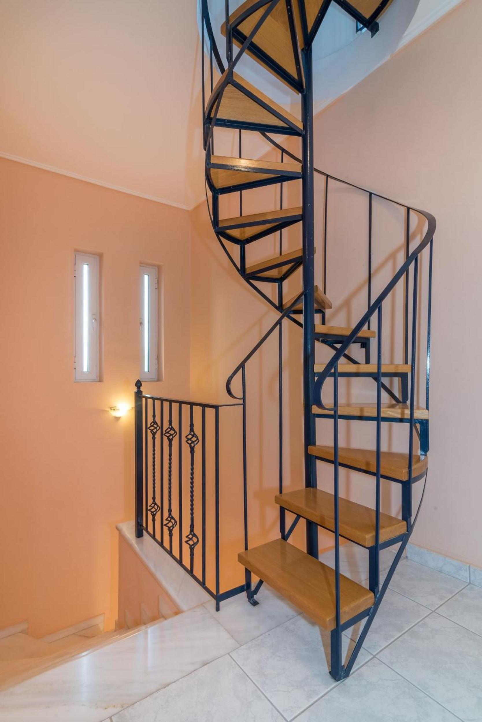Villa Status en Vouyiáton