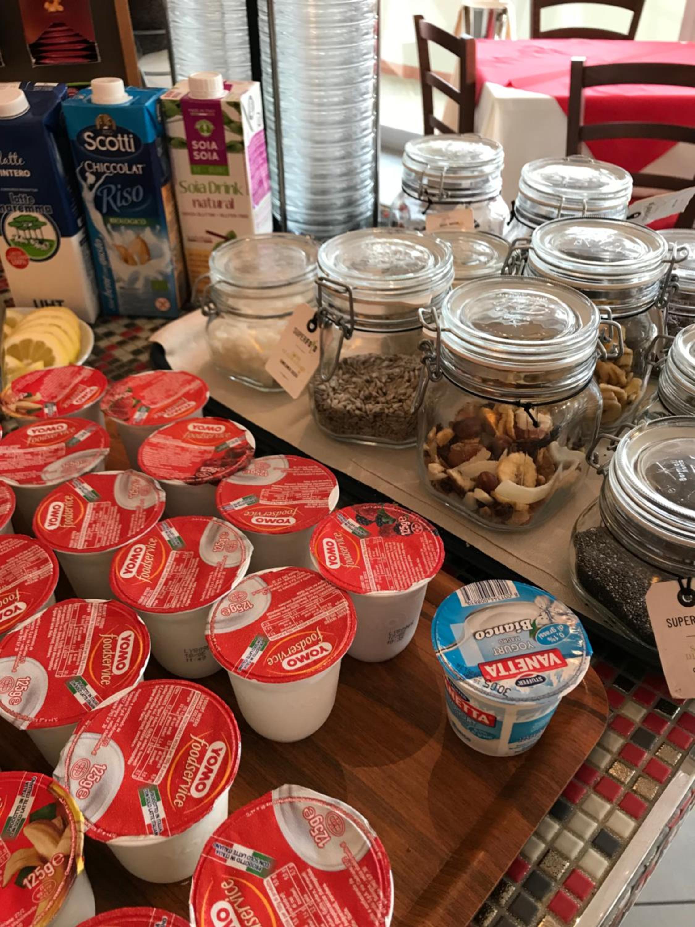 breakfast buffet