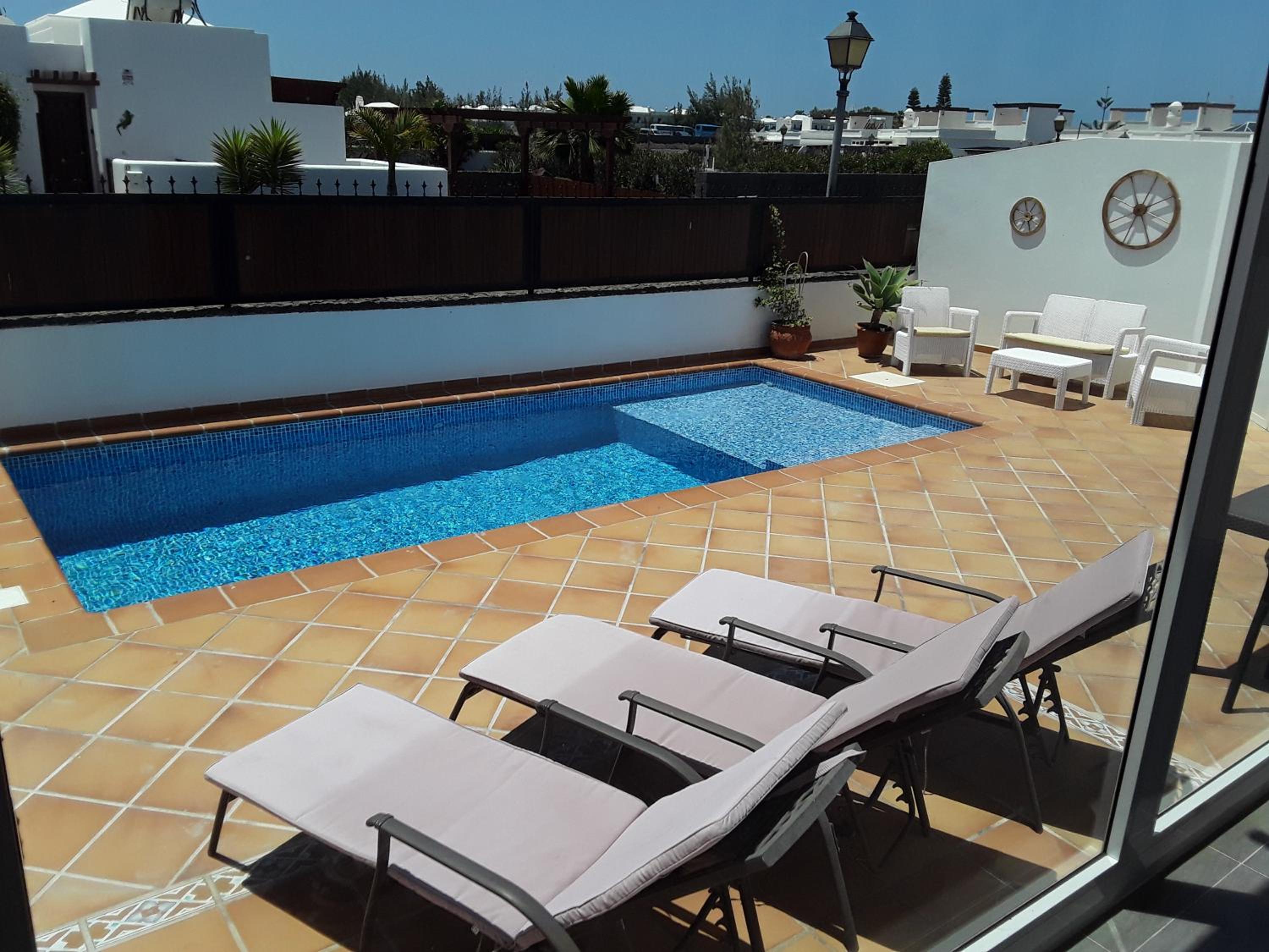 Hotel Las Arecas Villa - Image 1