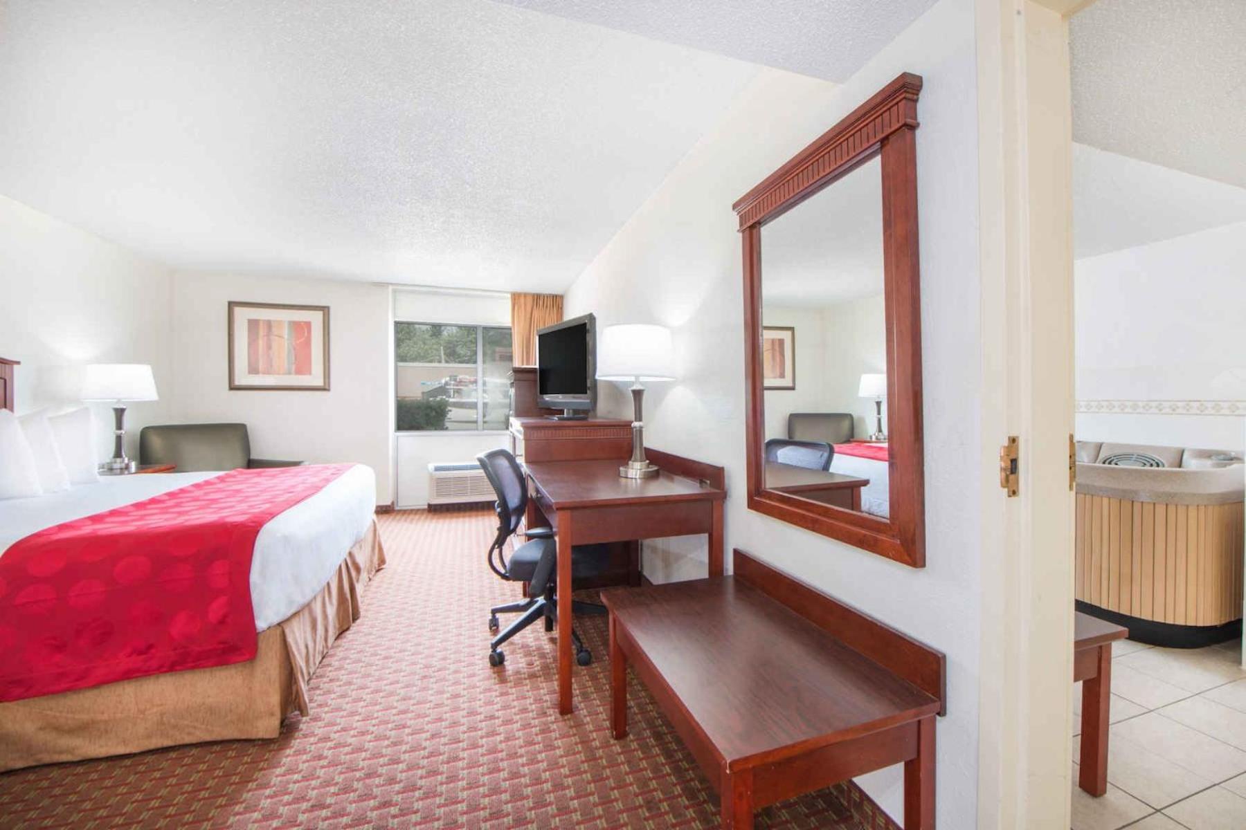 Enid Vacations - Ramada by Wyndham Enid - Property Image 9