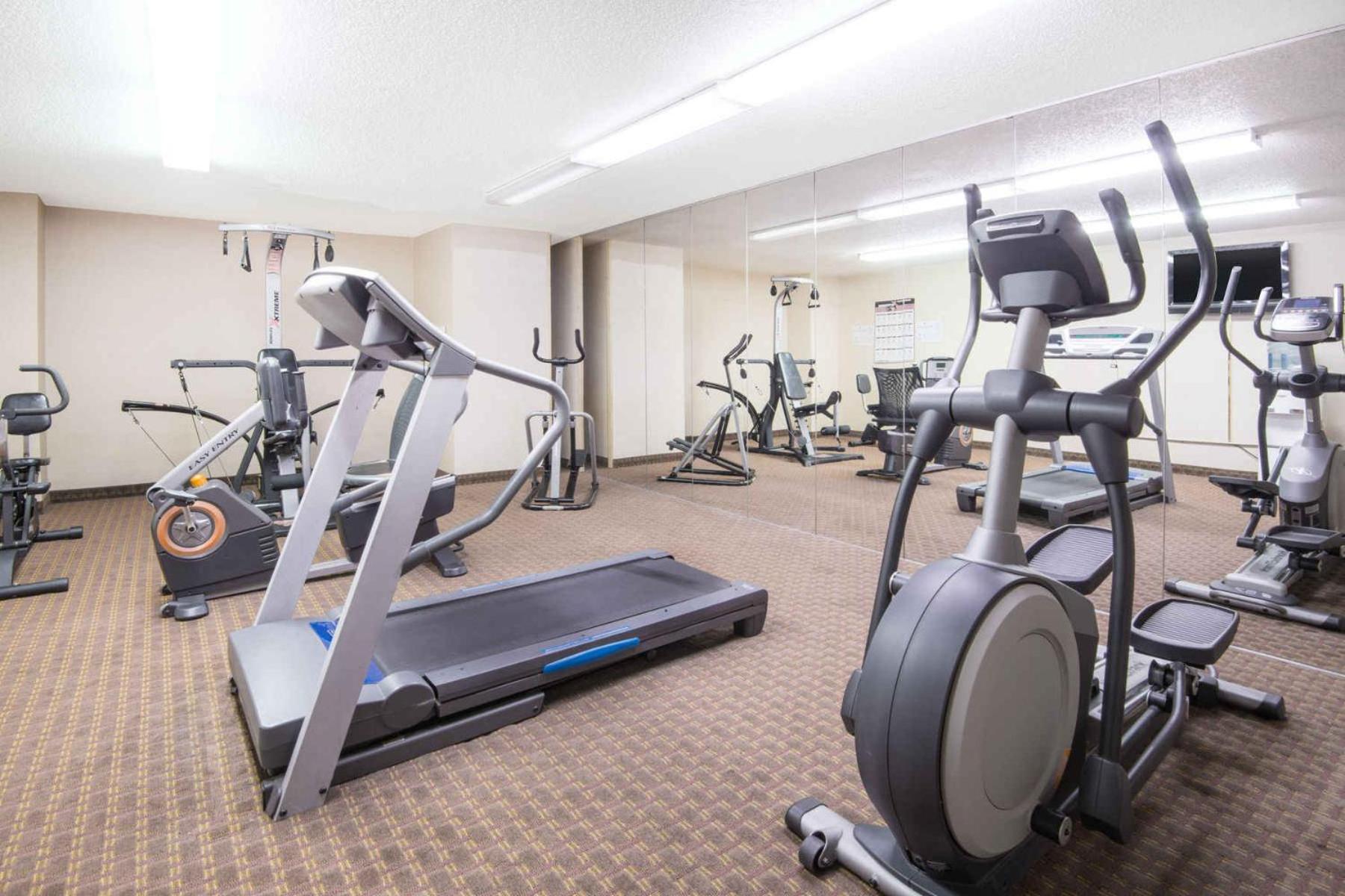 Enid Vacations - Ramada by Wyndham Enid - Property Image 8