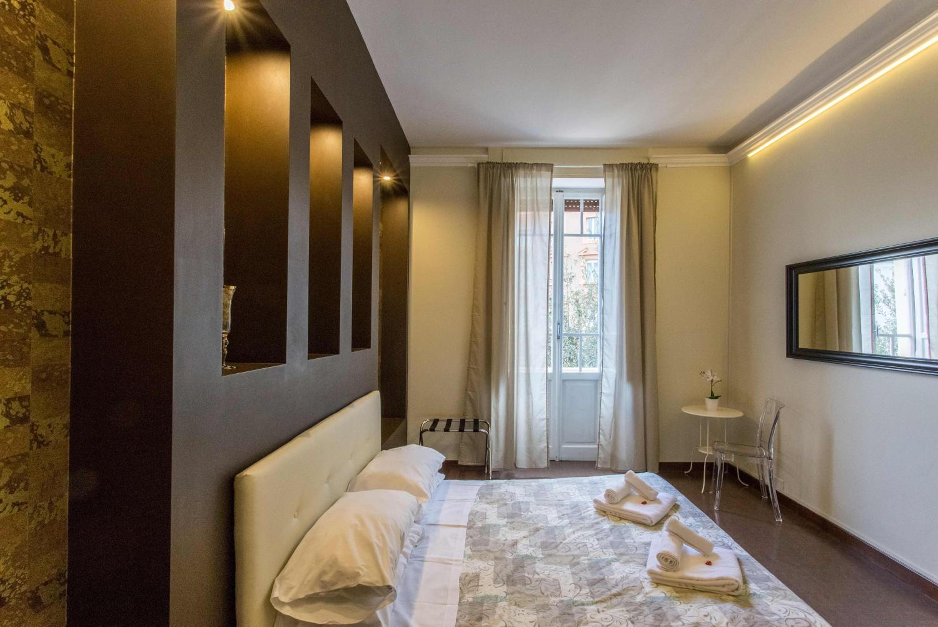 Stazione San Pietro 20 Apartment
