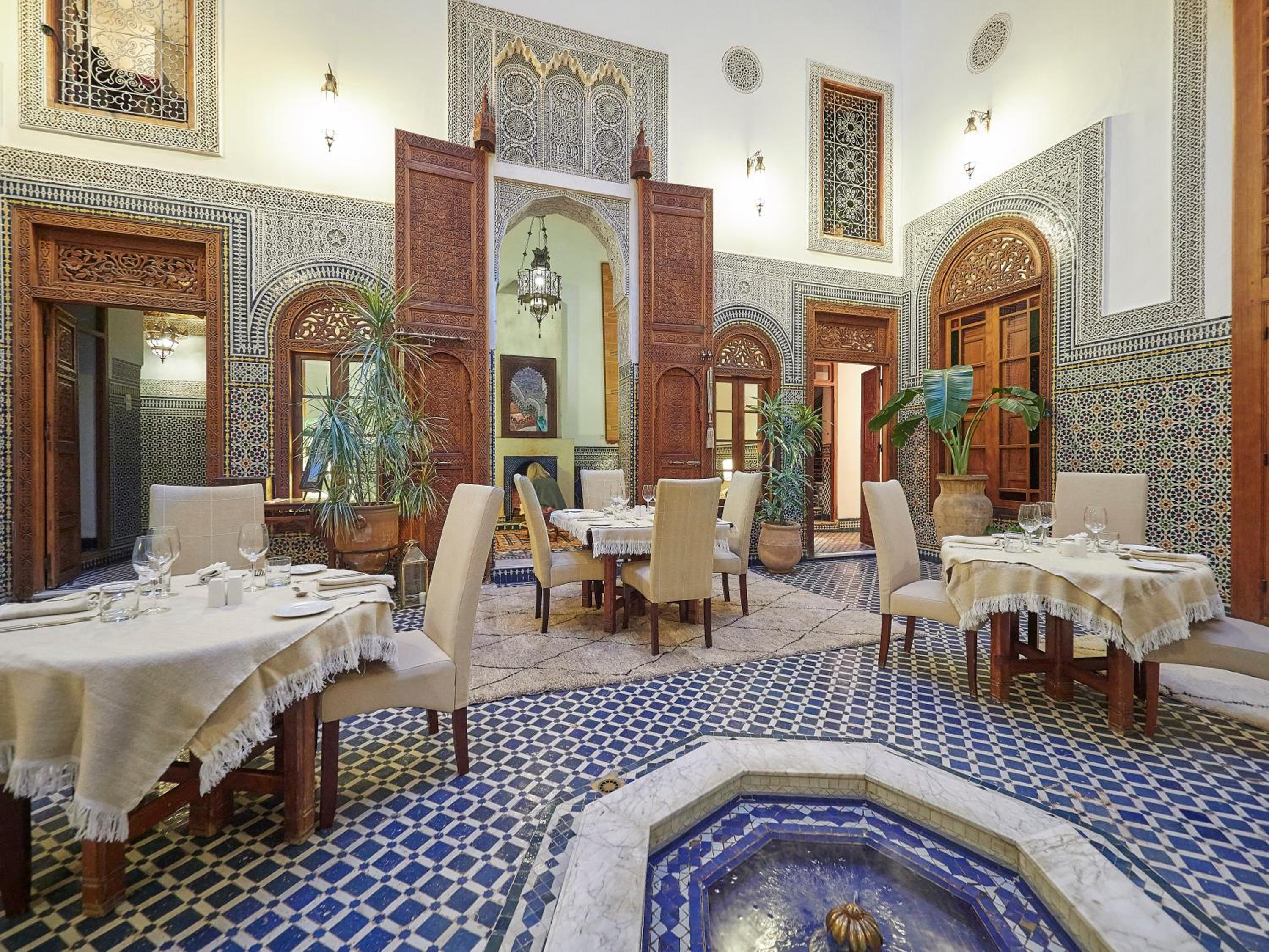 dining