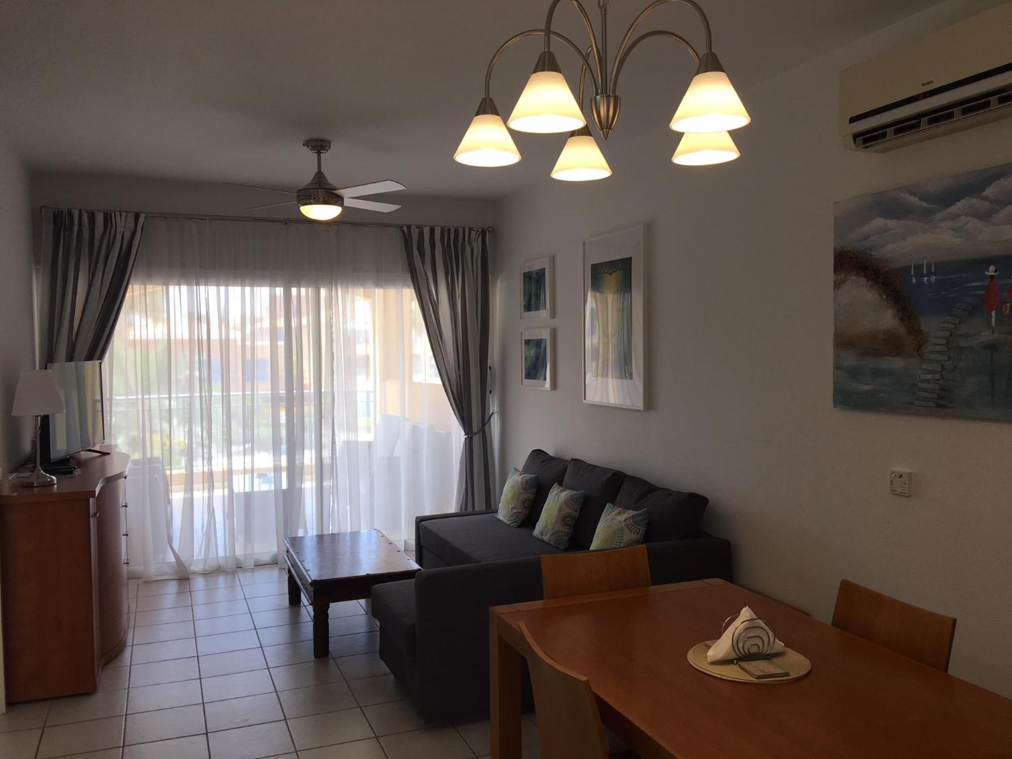 Limnaria Gardens - Modern 1 bed, Walk to Beach & Shops
