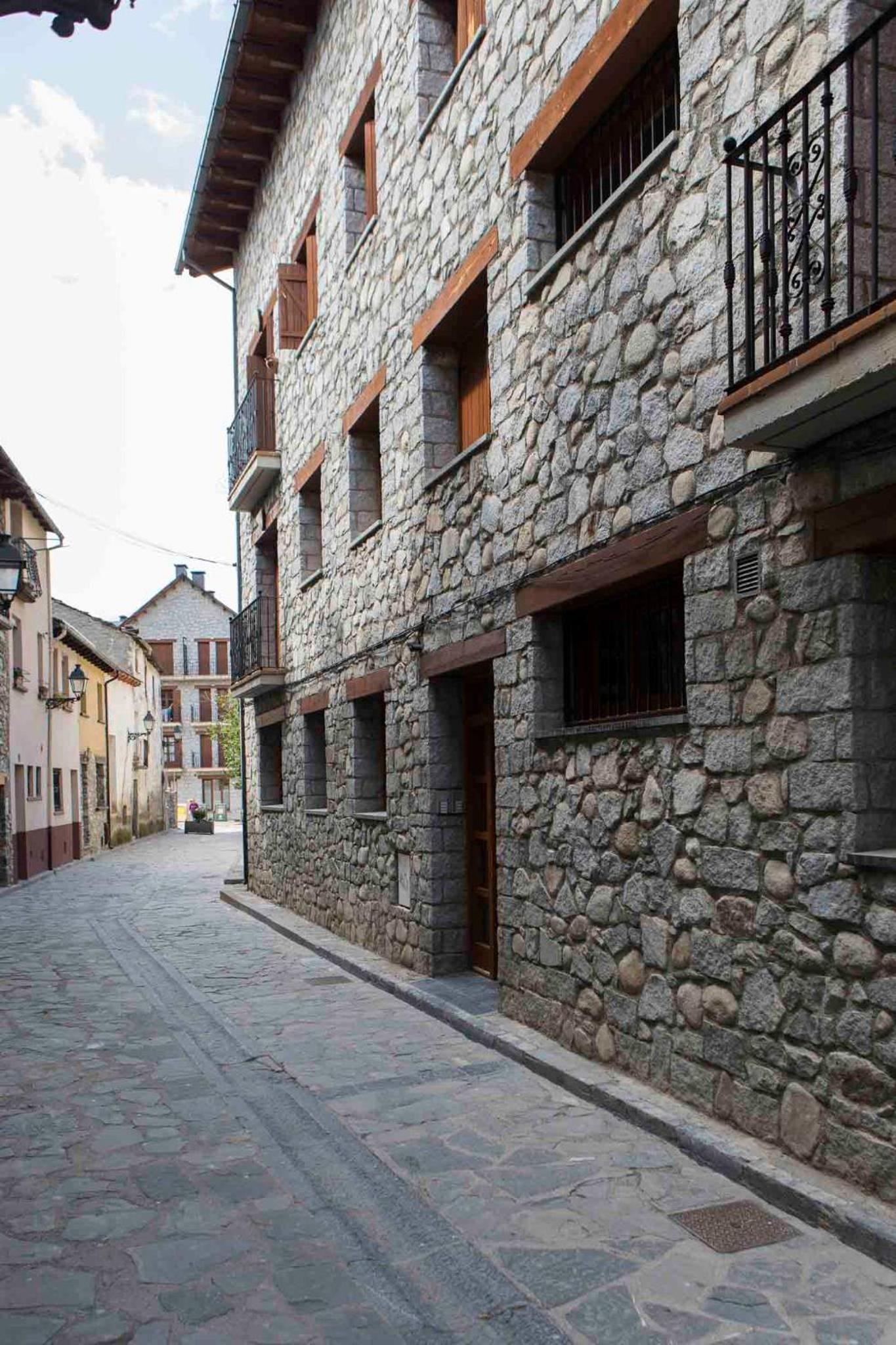 Apartamento en Benasque Casa Siñantonio - InmoCyma view 5
