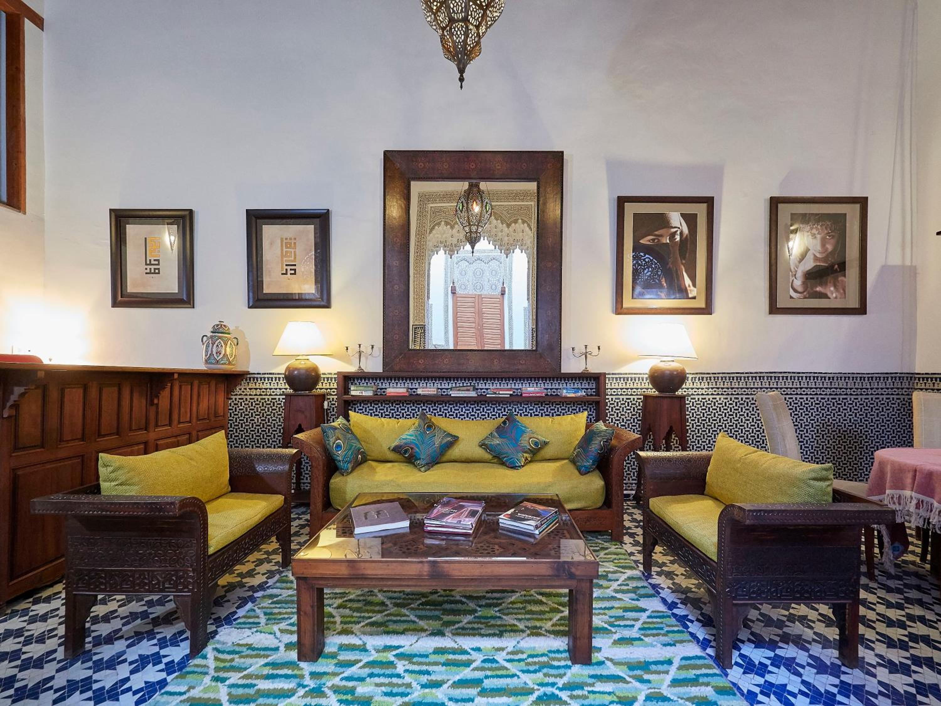 lounge