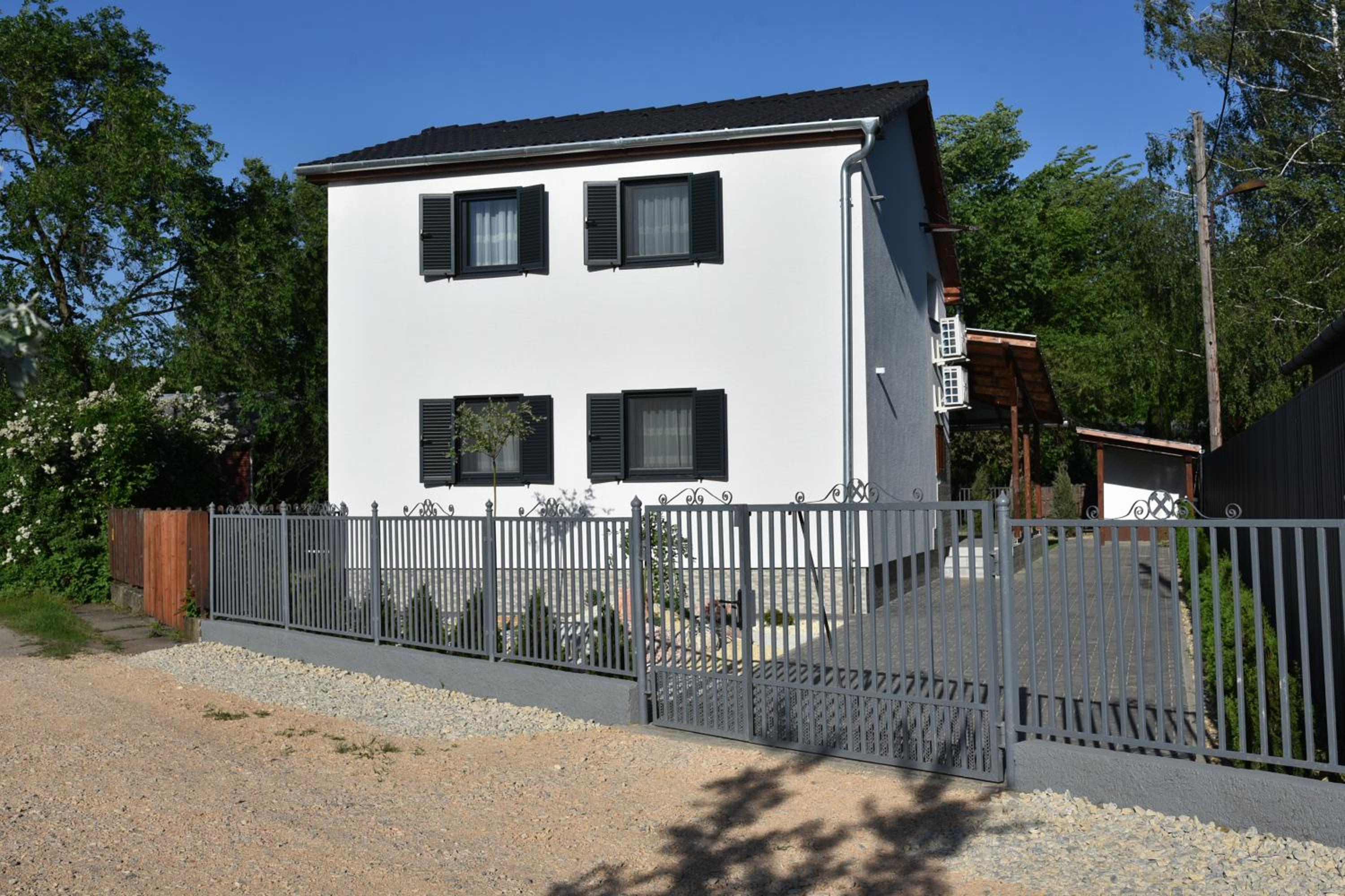 Sirály Apartman view 4