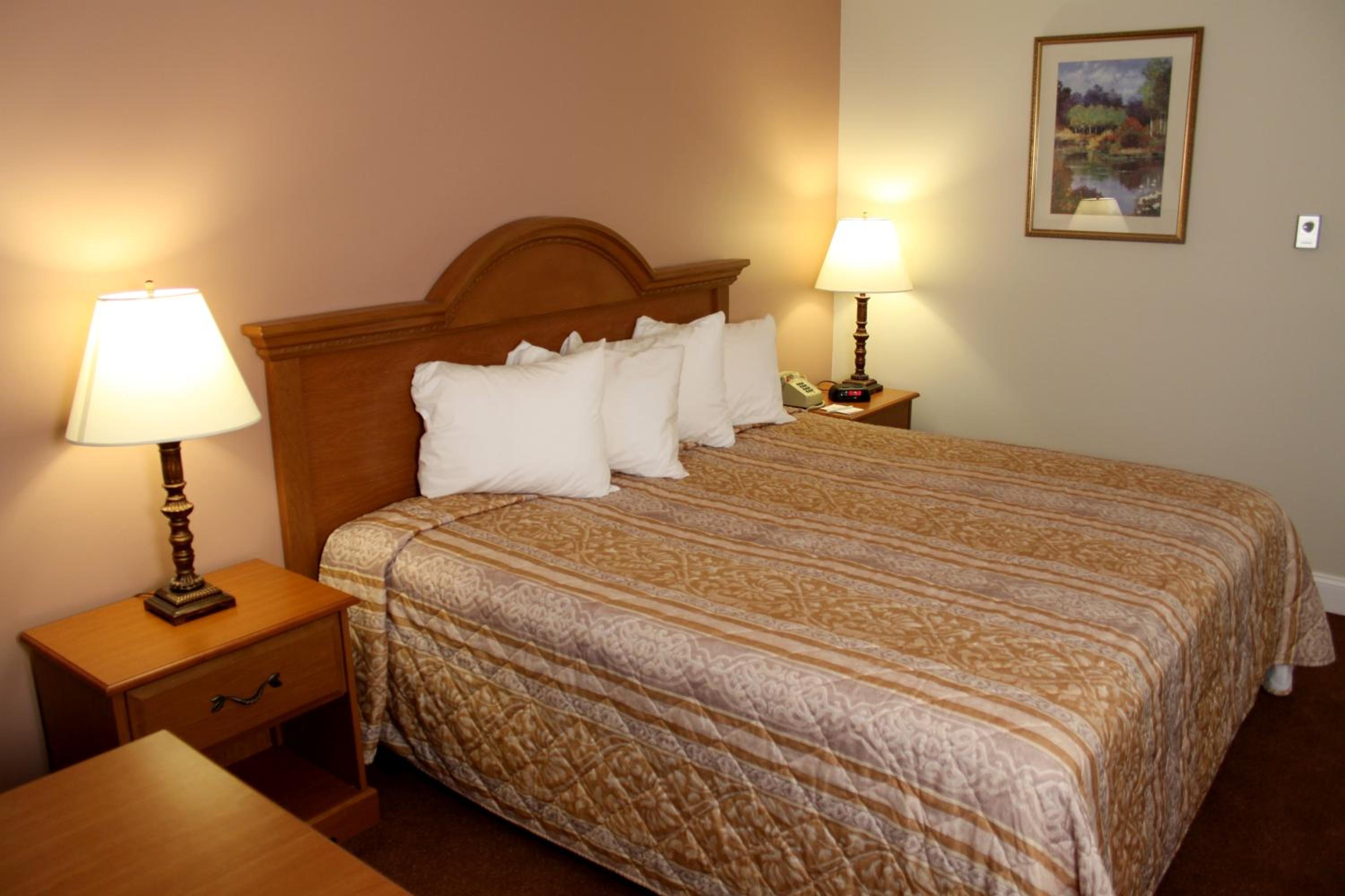 Seabrook Inn - Property Image 2