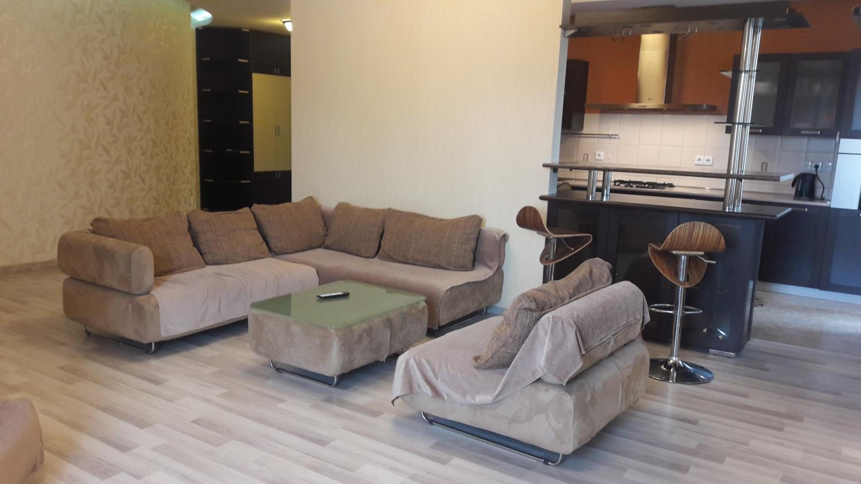 Two-bedroom apartment with balconies view 2
