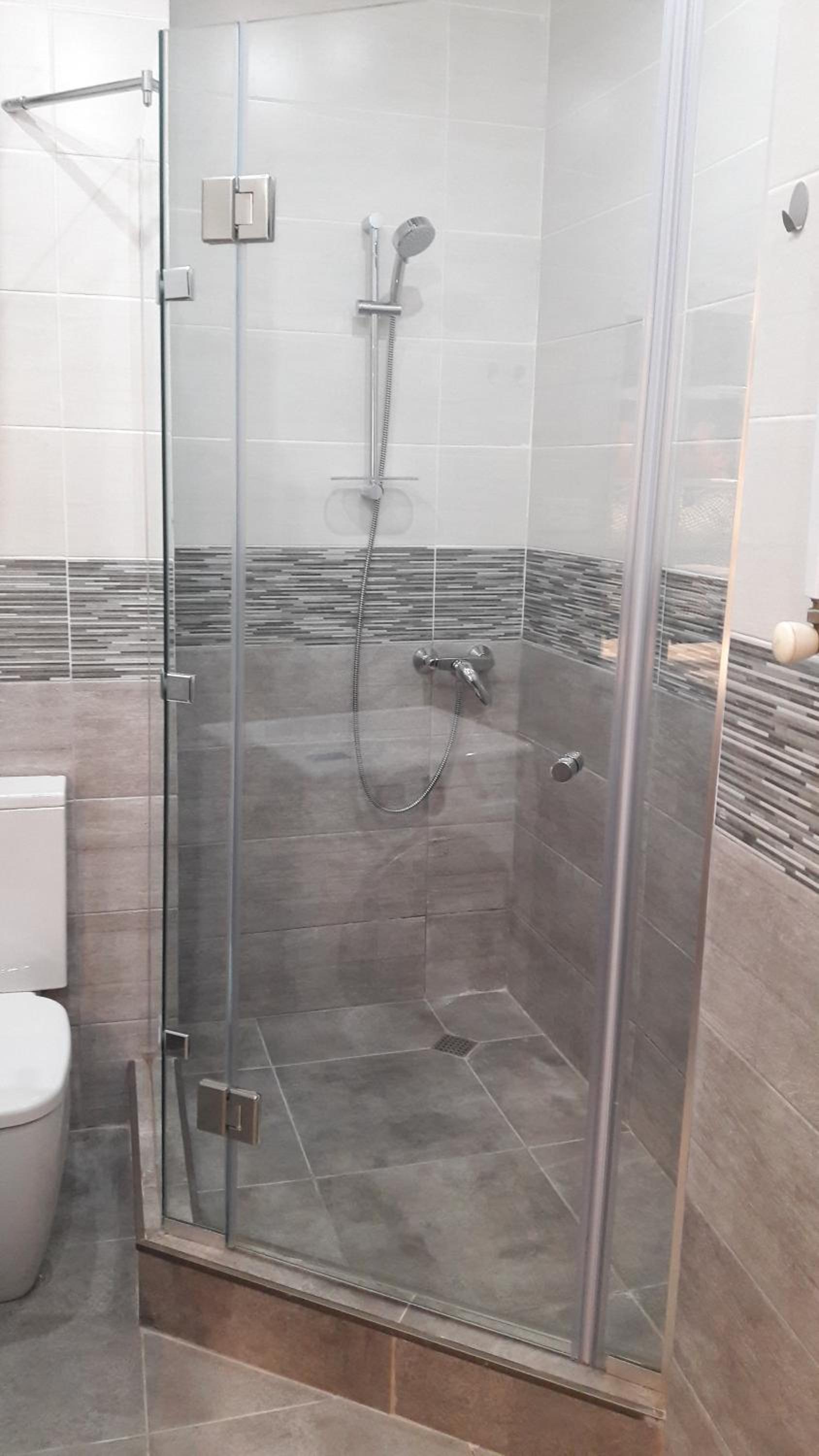 Two-bedroom apartment with balconies view 3