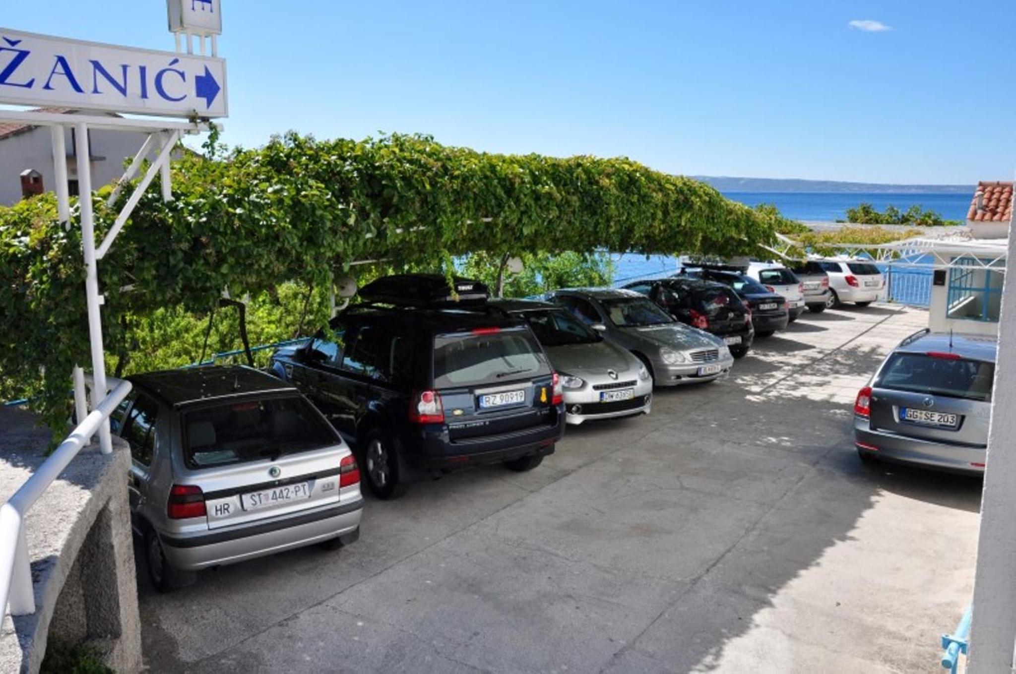 Beachfront Apartments Zanic