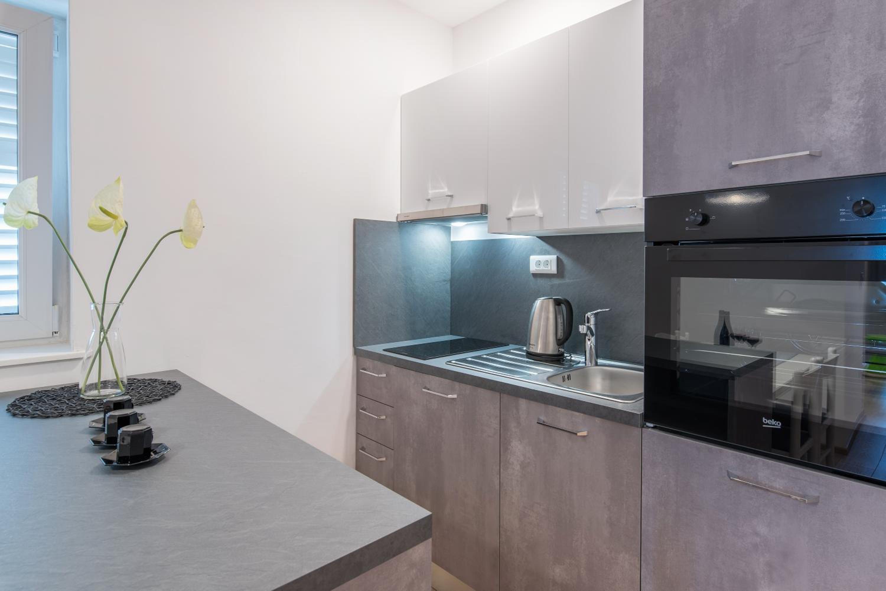 Beachfront Apartments Zanic