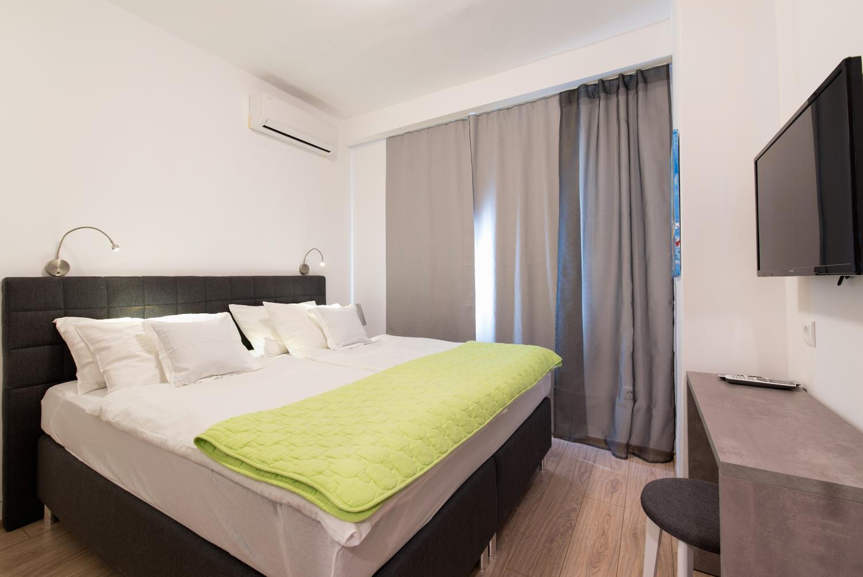 Beachfront Apartments Zanic