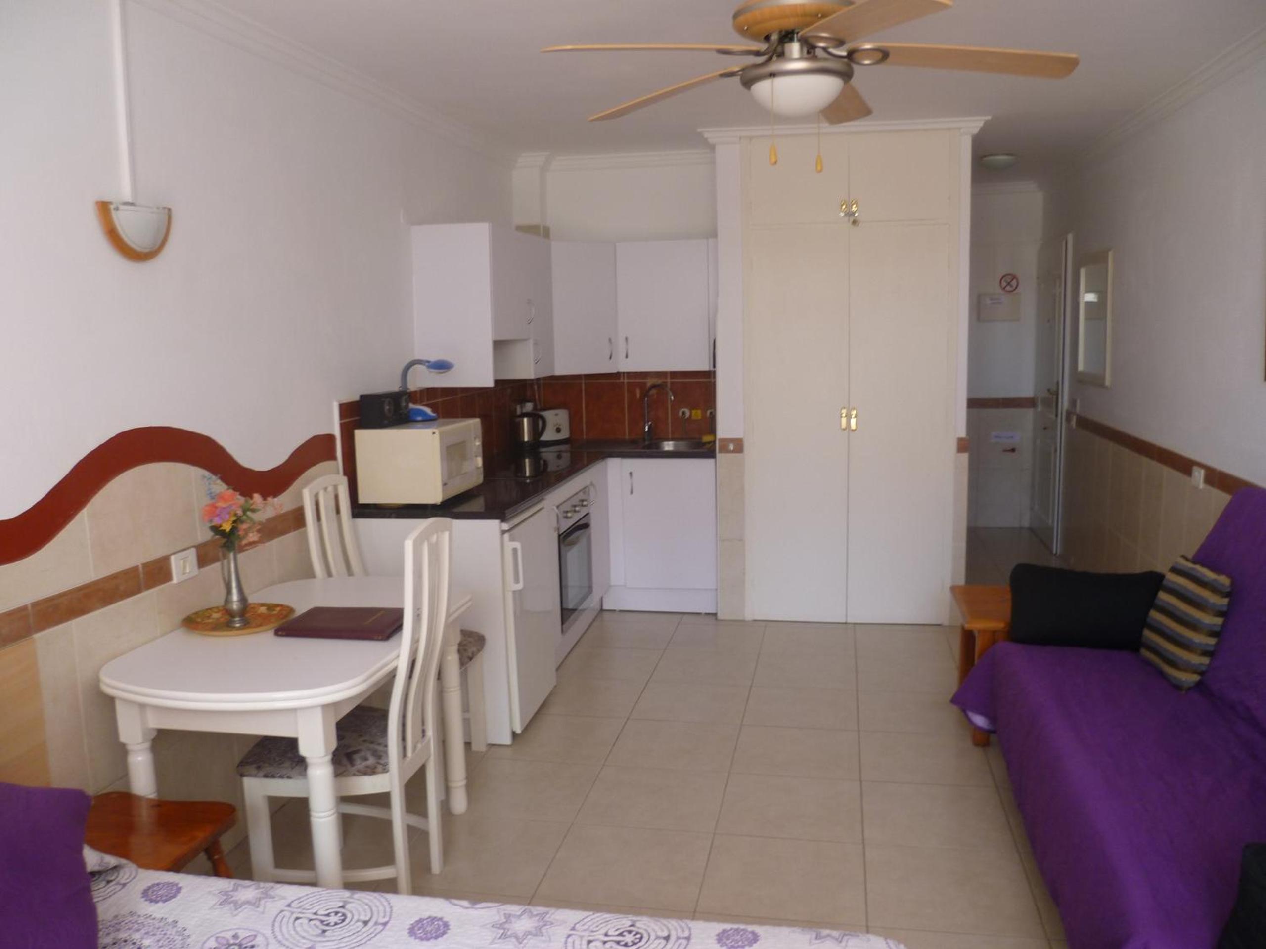 Elana Apartment with FREE WIFI view 5