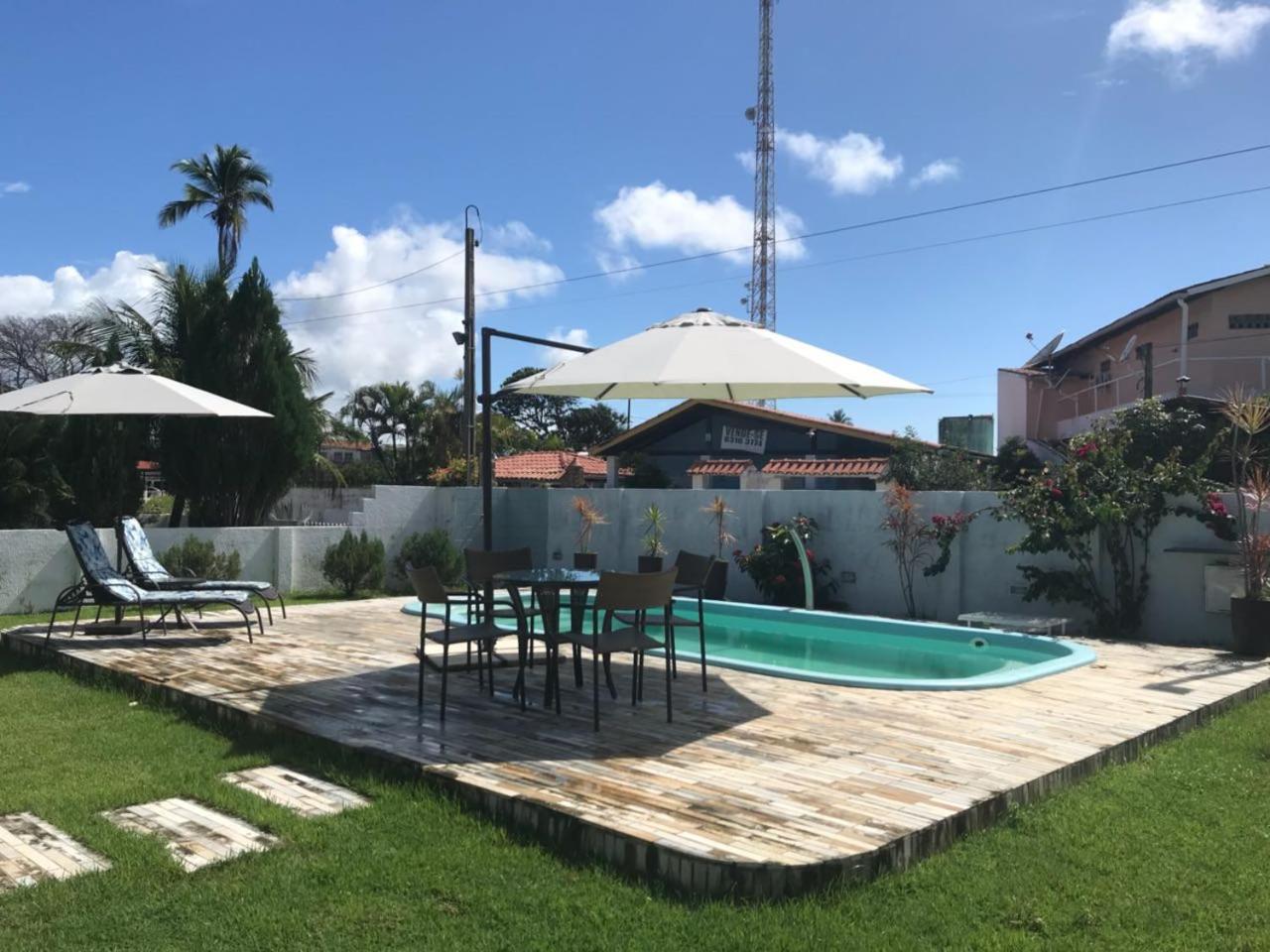 Serrambi - 4 quartos com piscina e churrasqueira