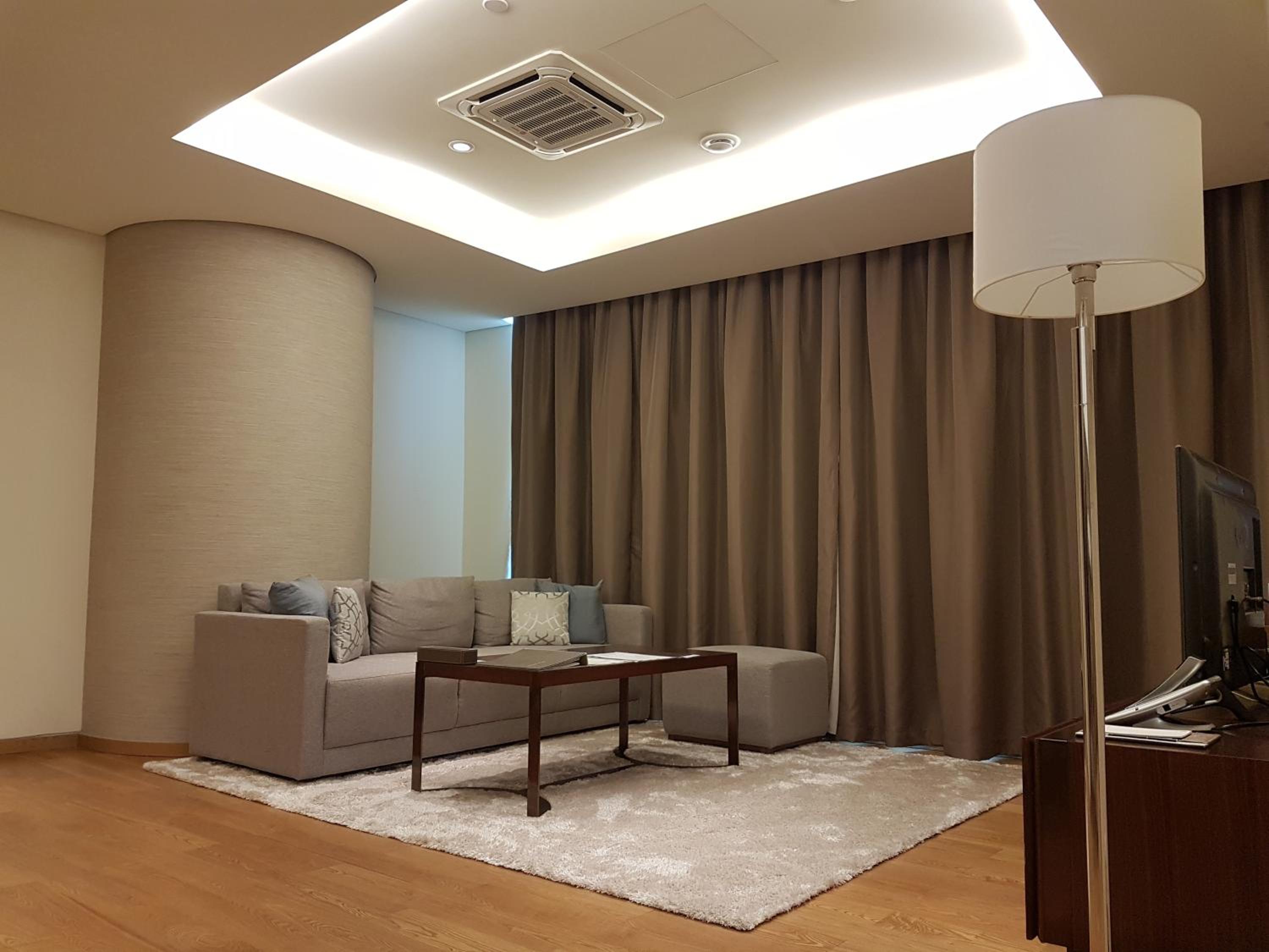 Lotte The Residence