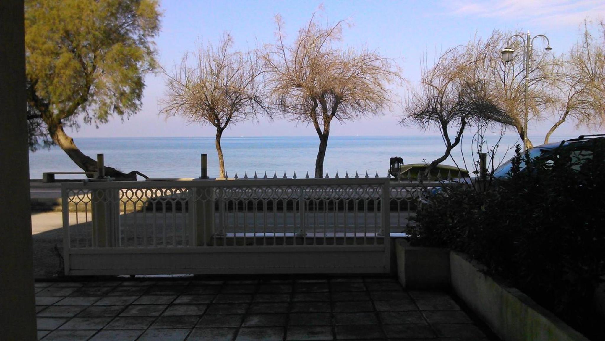 Jordan's Neoi Epivates Appartment by the Beach
