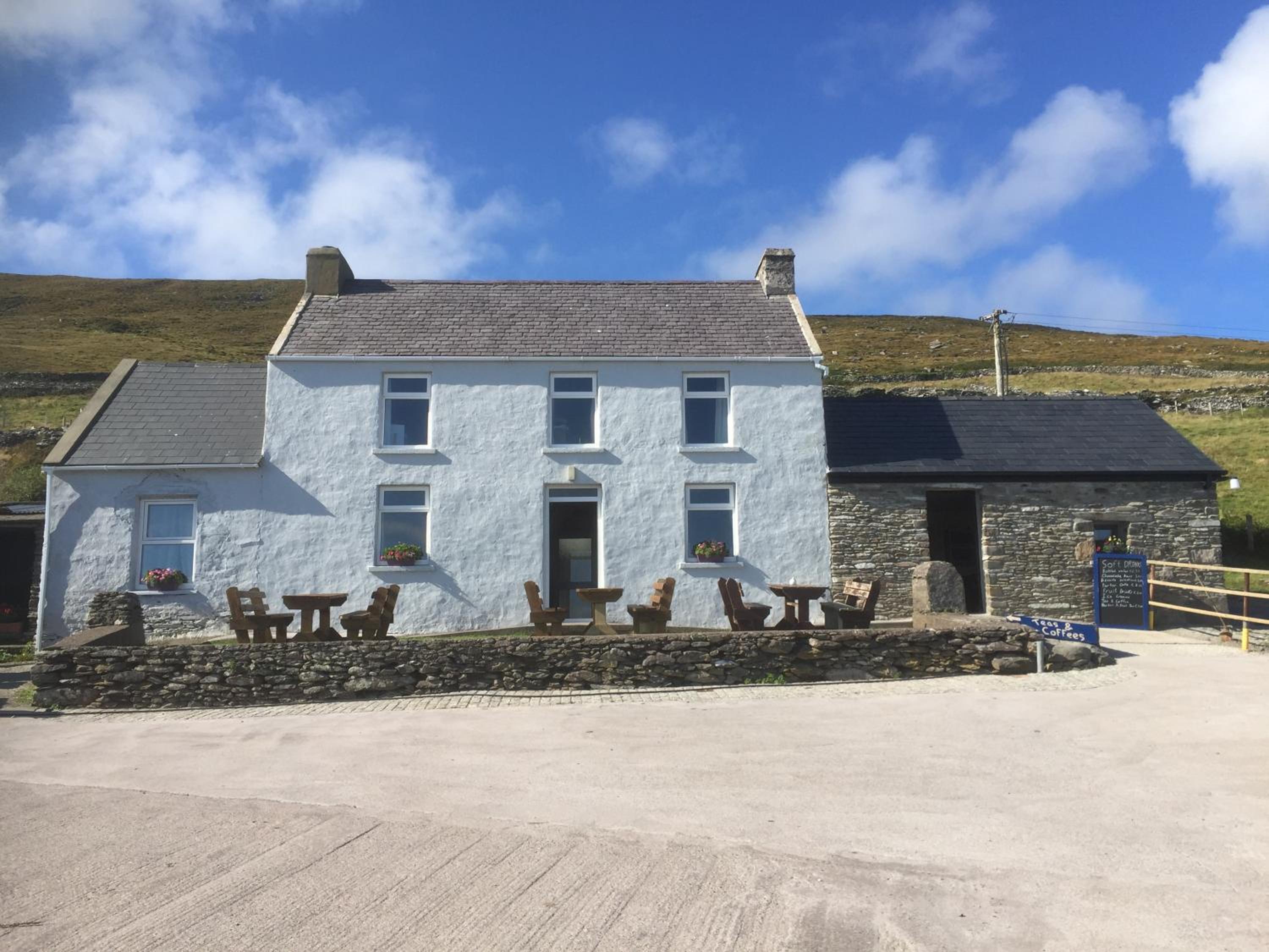 Hotel Old Irish farmhouse - Image 1