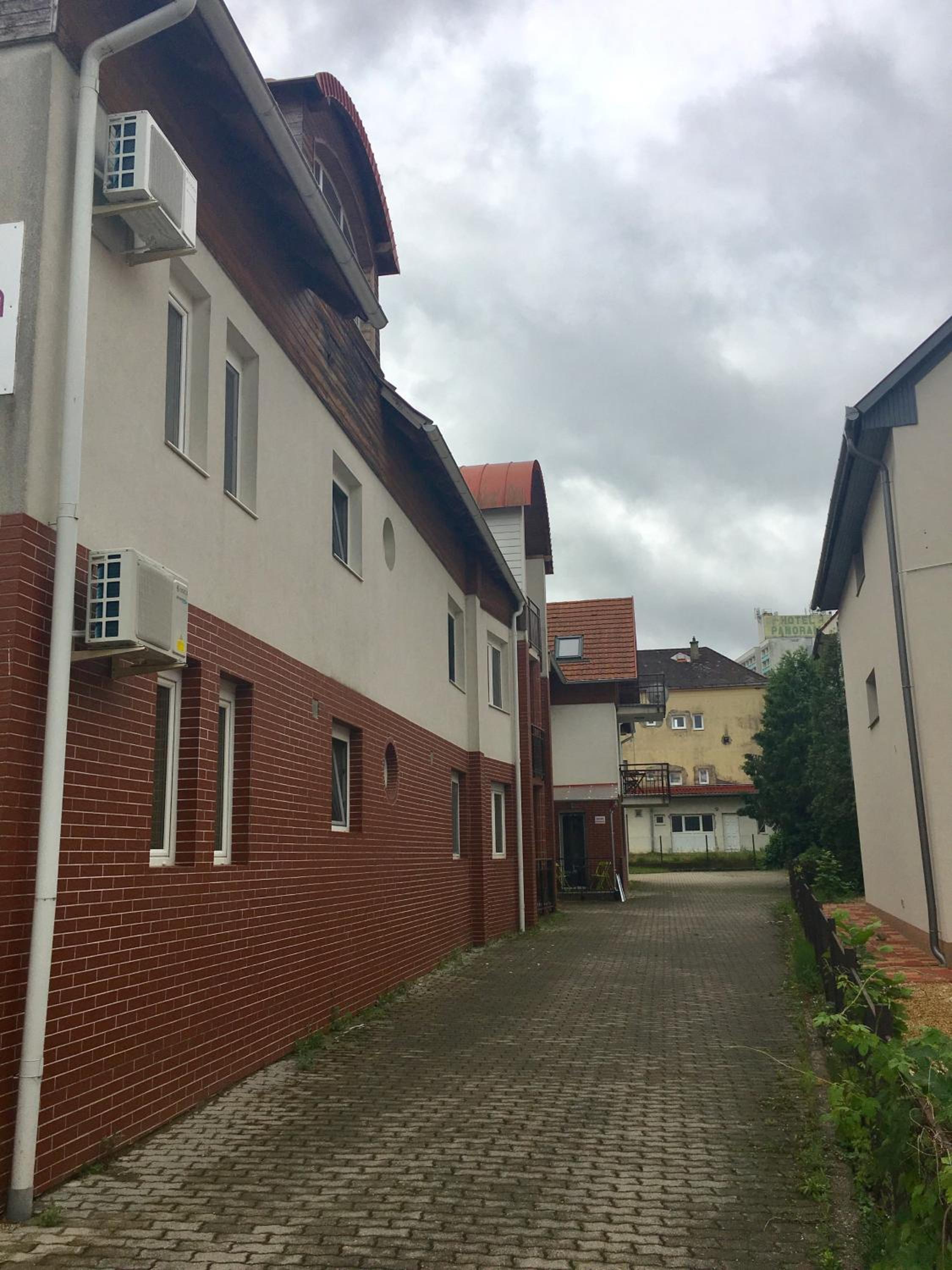 Photo 37